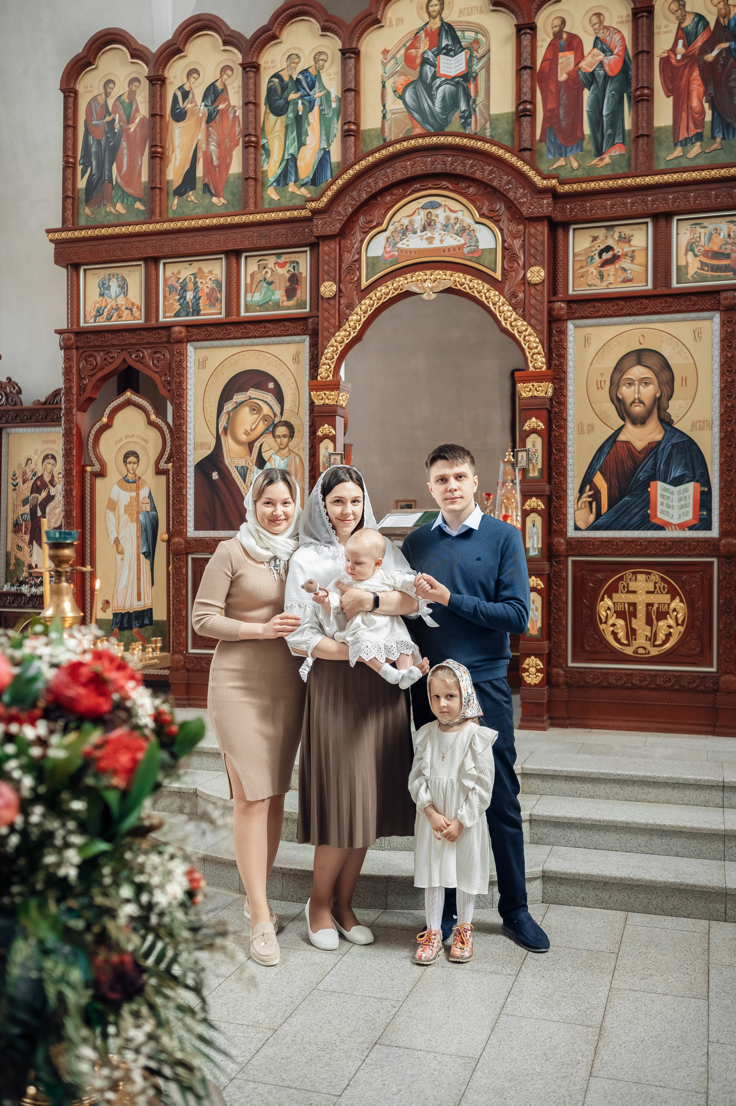 Крещение в храме Архангела Михаила. Церковный фотограф на Таинство Крещения и Венчания в Оренбурге и Оренбургской области Екатерина Белкина