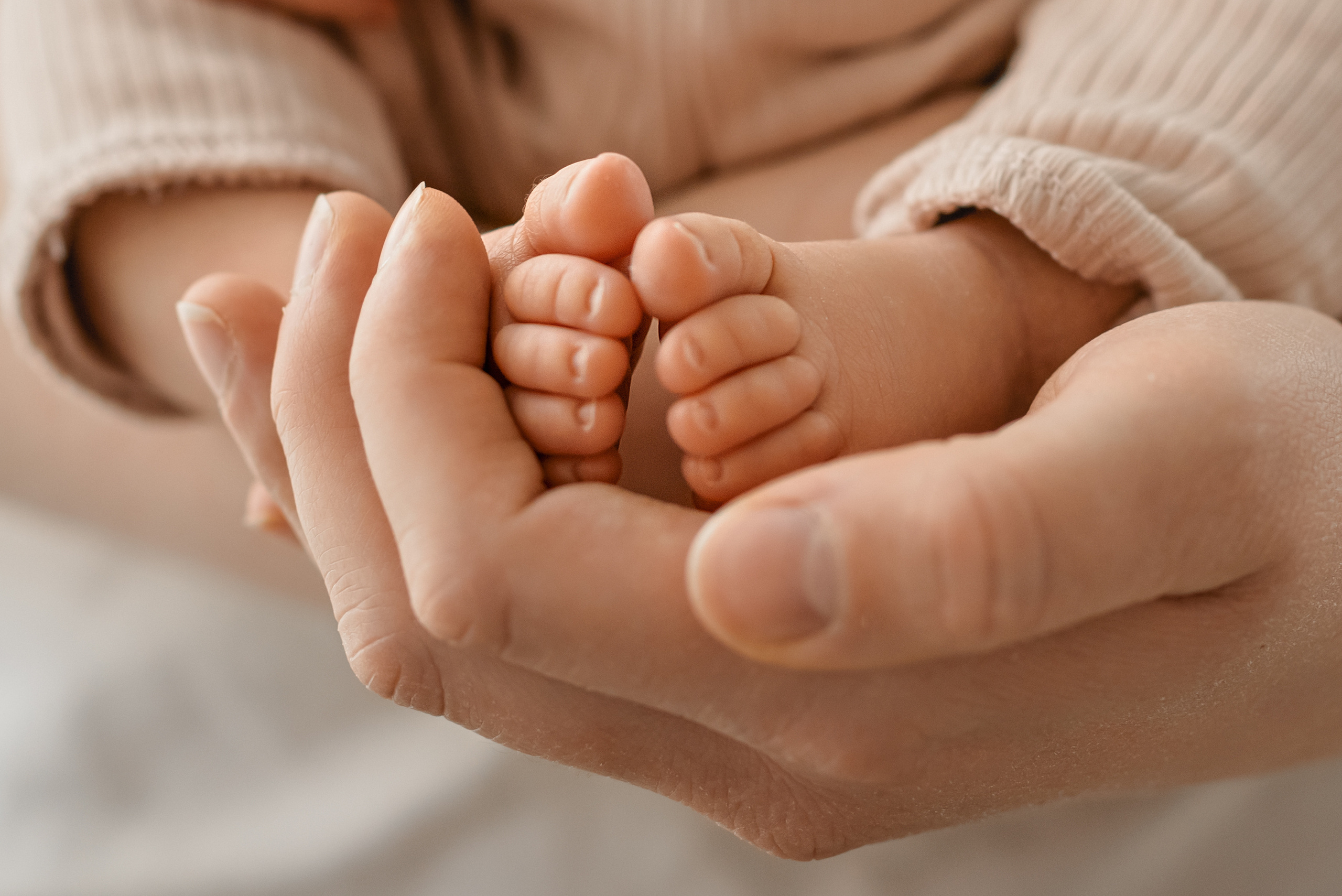 Домашняя съемка новорожденного. Церковный фотограф на Таинство Крещения и Венчания в Оренбурге и Оренбургской области Екатерина Белкина