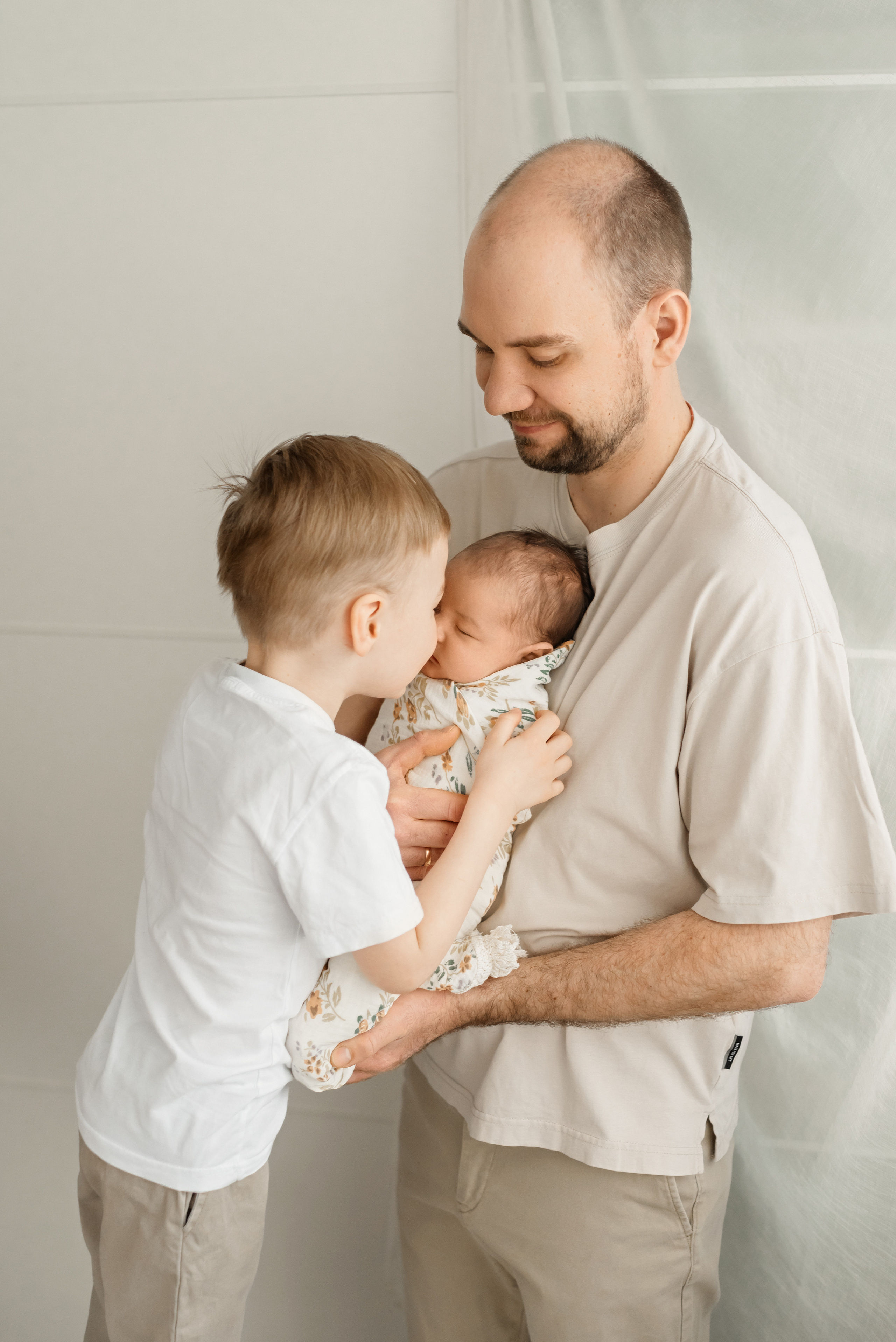 Домашняя съемка новорожденного. Церковный фотограф на Таинство Крещения и Венчания в Оренбурге и Оренбургской области Екатерина Белкина