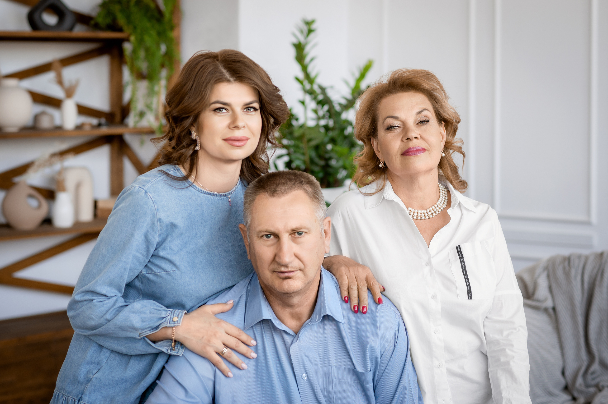 Семейная съёмка в студии. Церковный фотограф на Таинство Крещения и Венчания в Оренбурге и Оренбургской области Екатерина Белкина