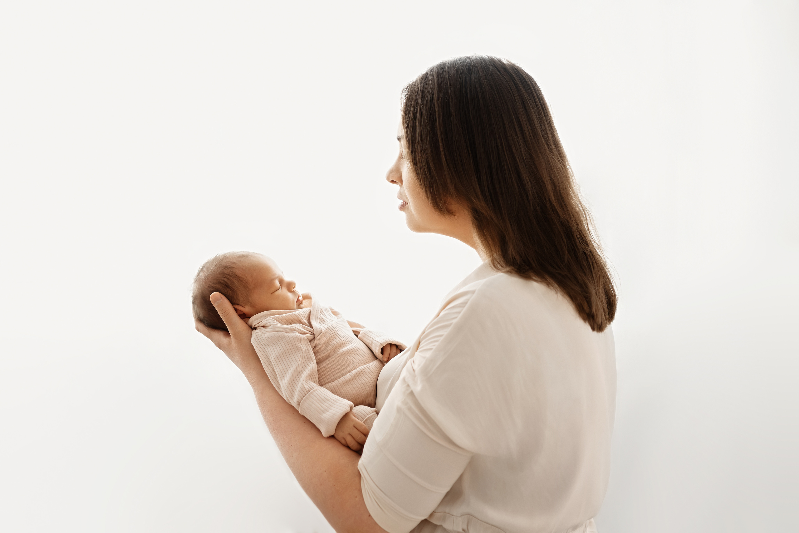 Домашняя съемка новорожденного. Церковный фотограф на Таинство Крещения и Венчания в Оренбурге и Оренбургской области Екатерина Белкина