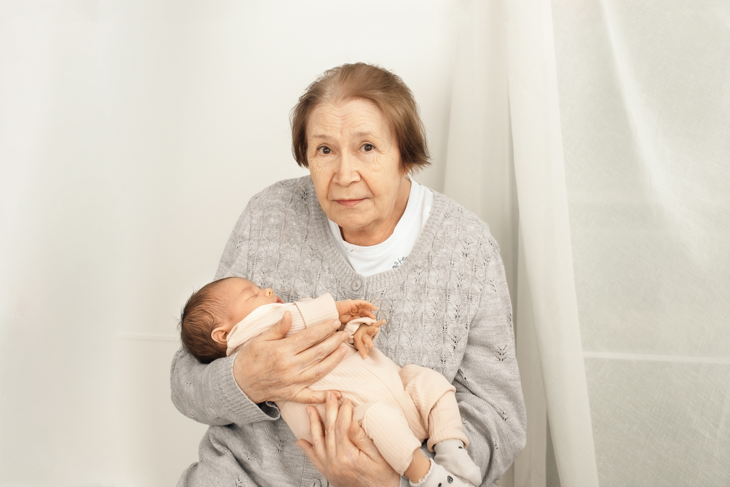 Домашняя съемка новорожденного. Церковный фотограф на Таинство Крещения и Венчания в Оренбурге и Оренбургской области Екатерина Белкина