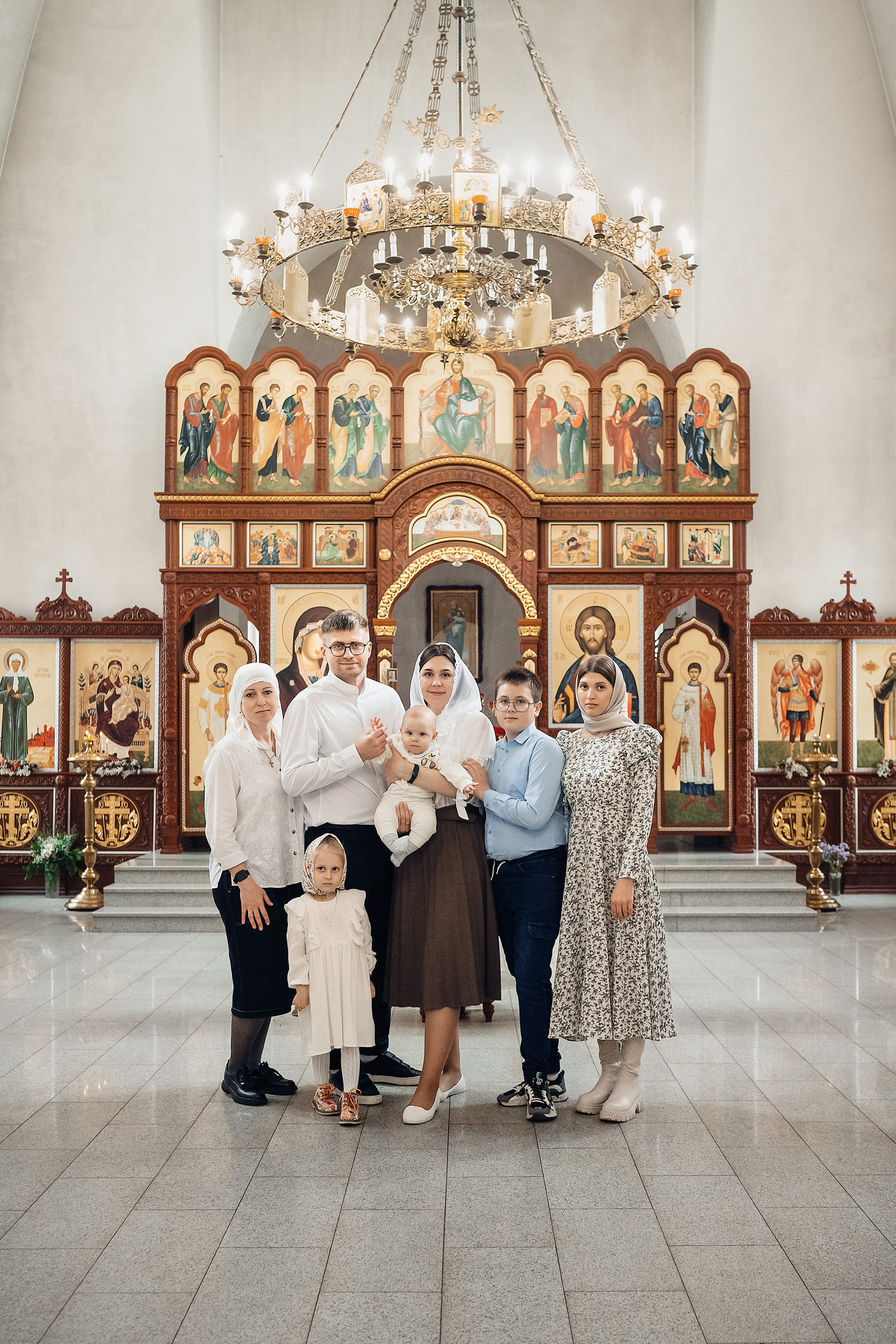 Крещение в храме Архангела Михаила. Церковный фотограф на Таинство Крещения и Венчания в Оренбурге и Оренбургской области Екатерина Белкина