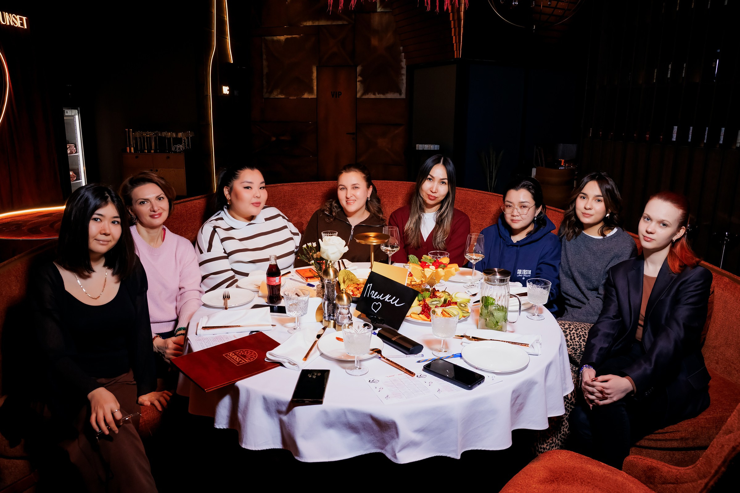 Музыкальное Лото-Sunset Meat Restaurant. Репортажный фотограф в Алматы Каюпов Сержан