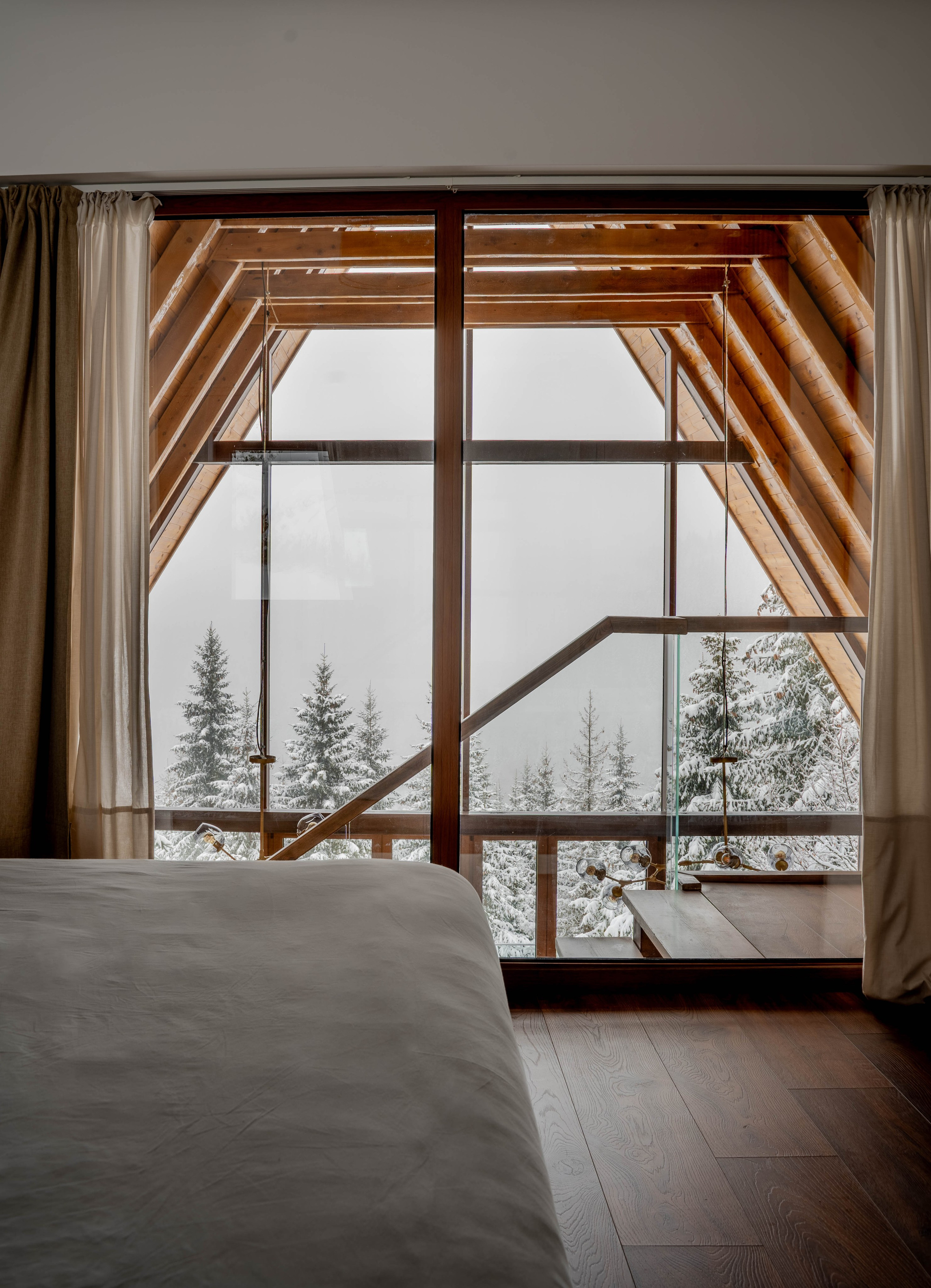 Sofia Kop. Photographer Liana Sudets Serbia Kopaonik Brzece Brus