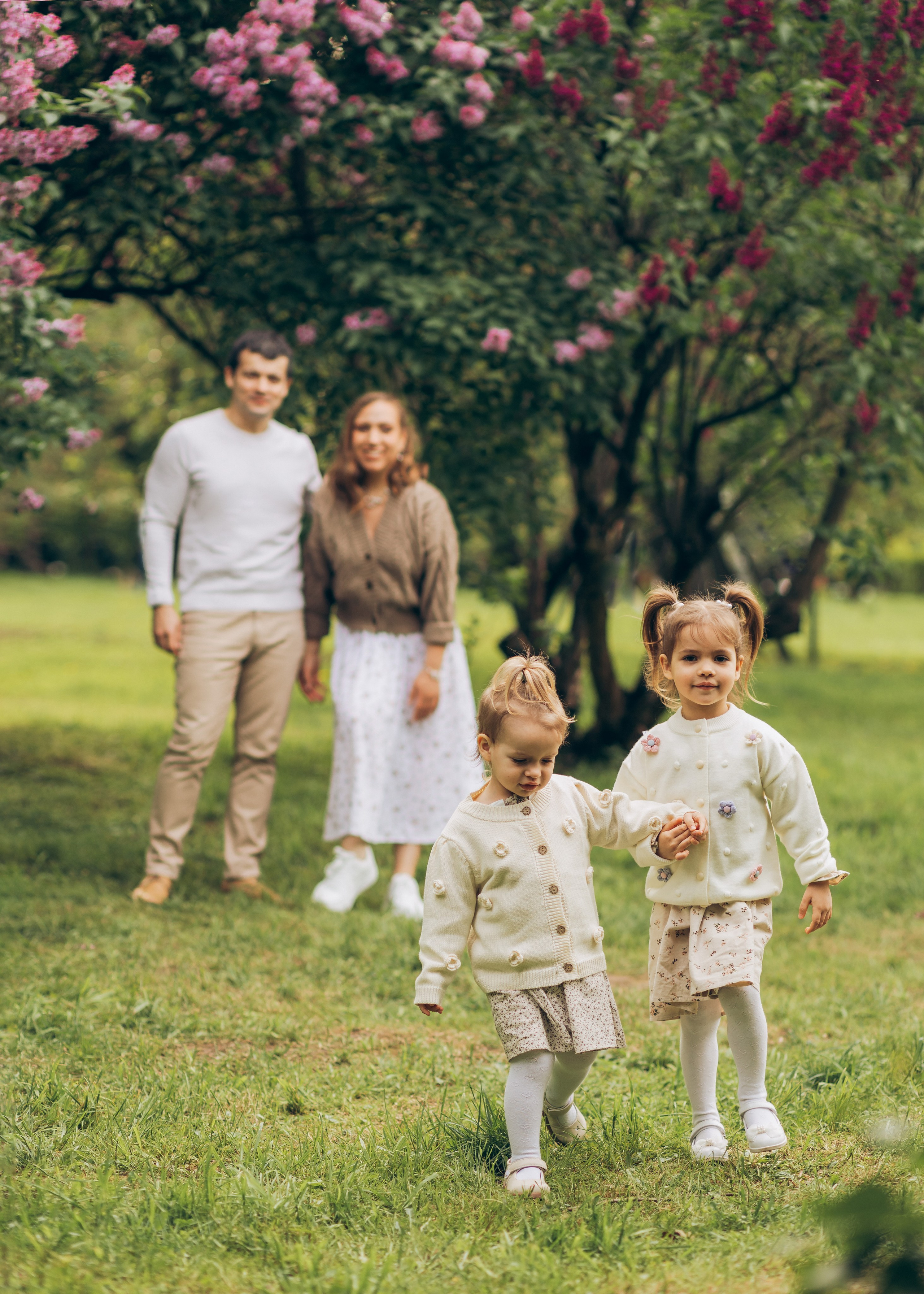 Надежда, Руслан, Ксюша и Настя. Семейный фотограф В Москве Александра Дейкун
