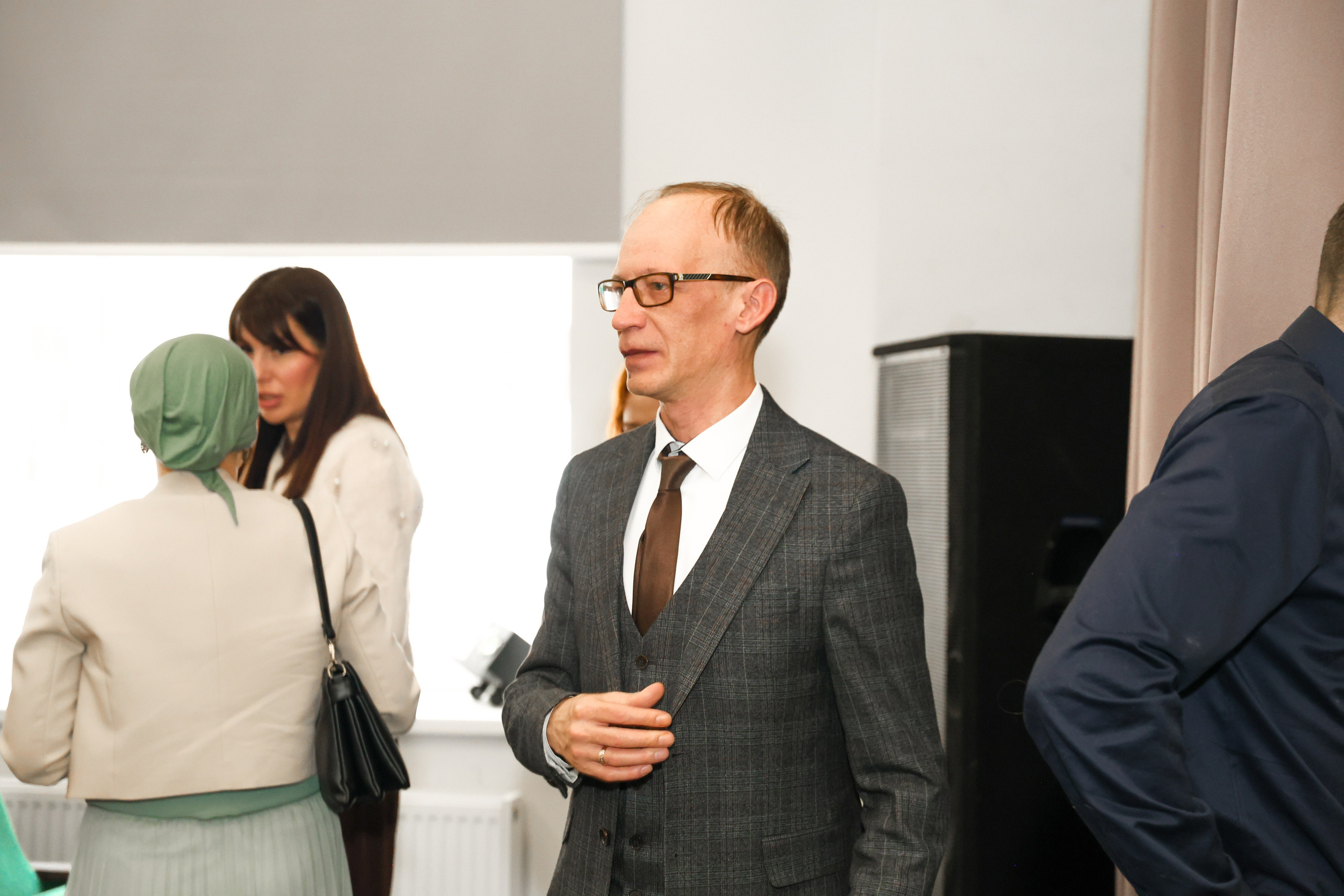 8 марта I школа. The EVL gallery