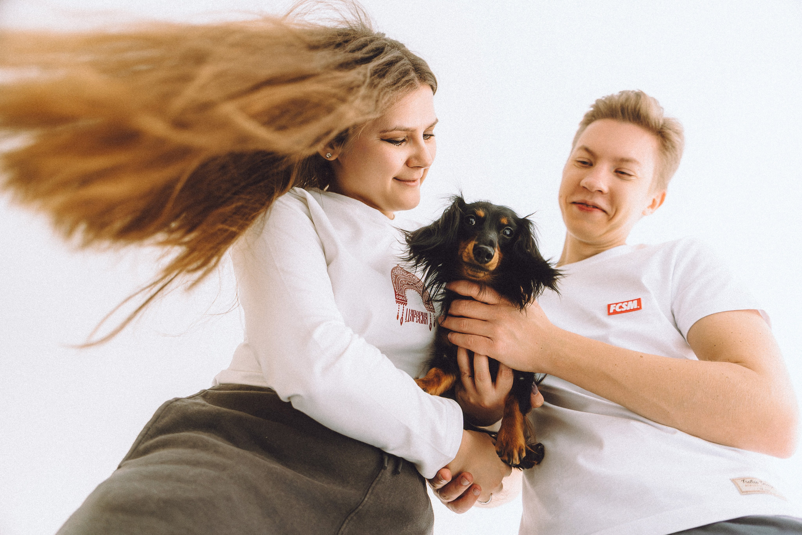 Натали, Свят и Эни