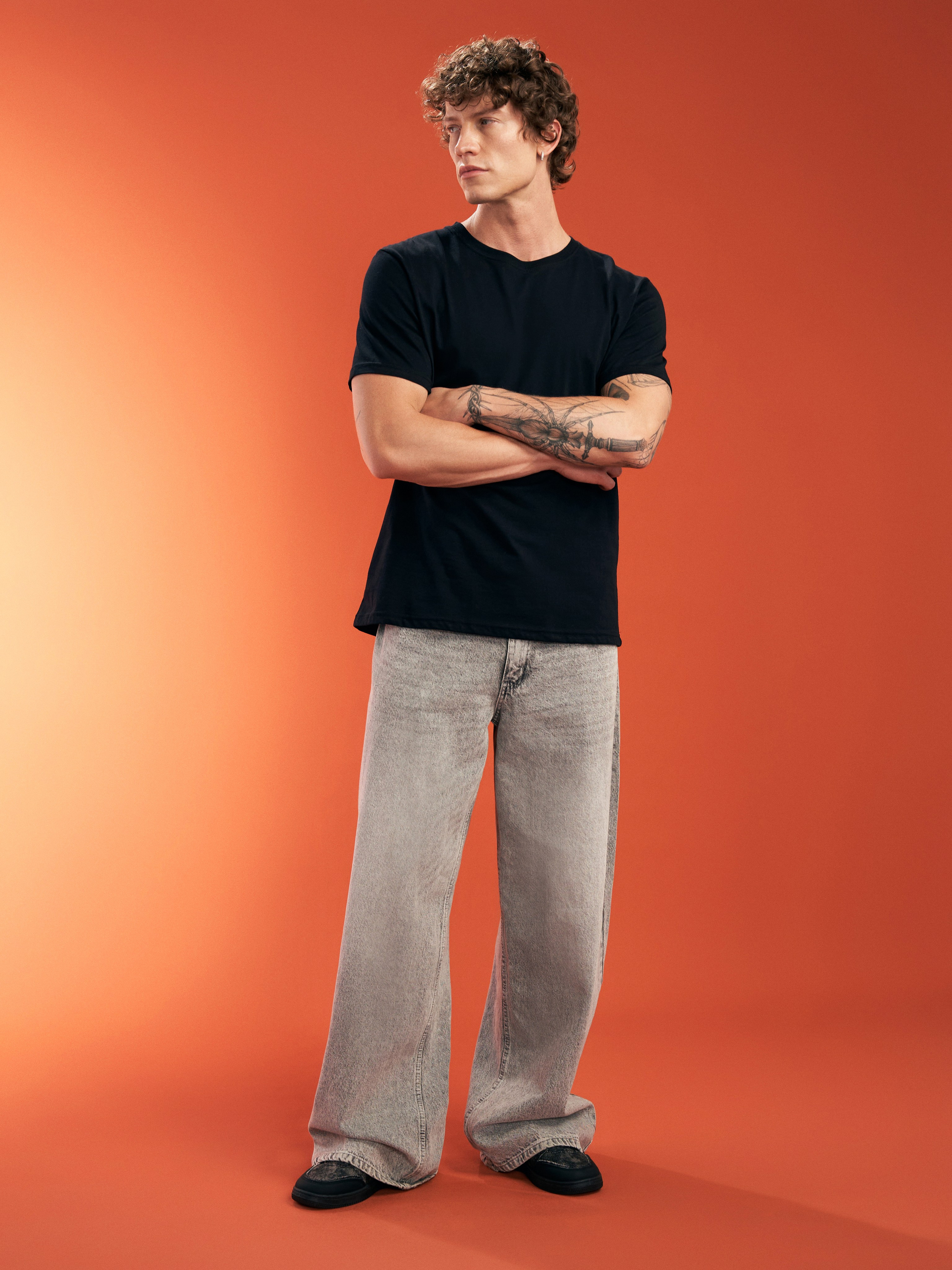 TVOE — BASE COLLECTION. DINIS MUSTAFIN | PHOTOGRAPHY