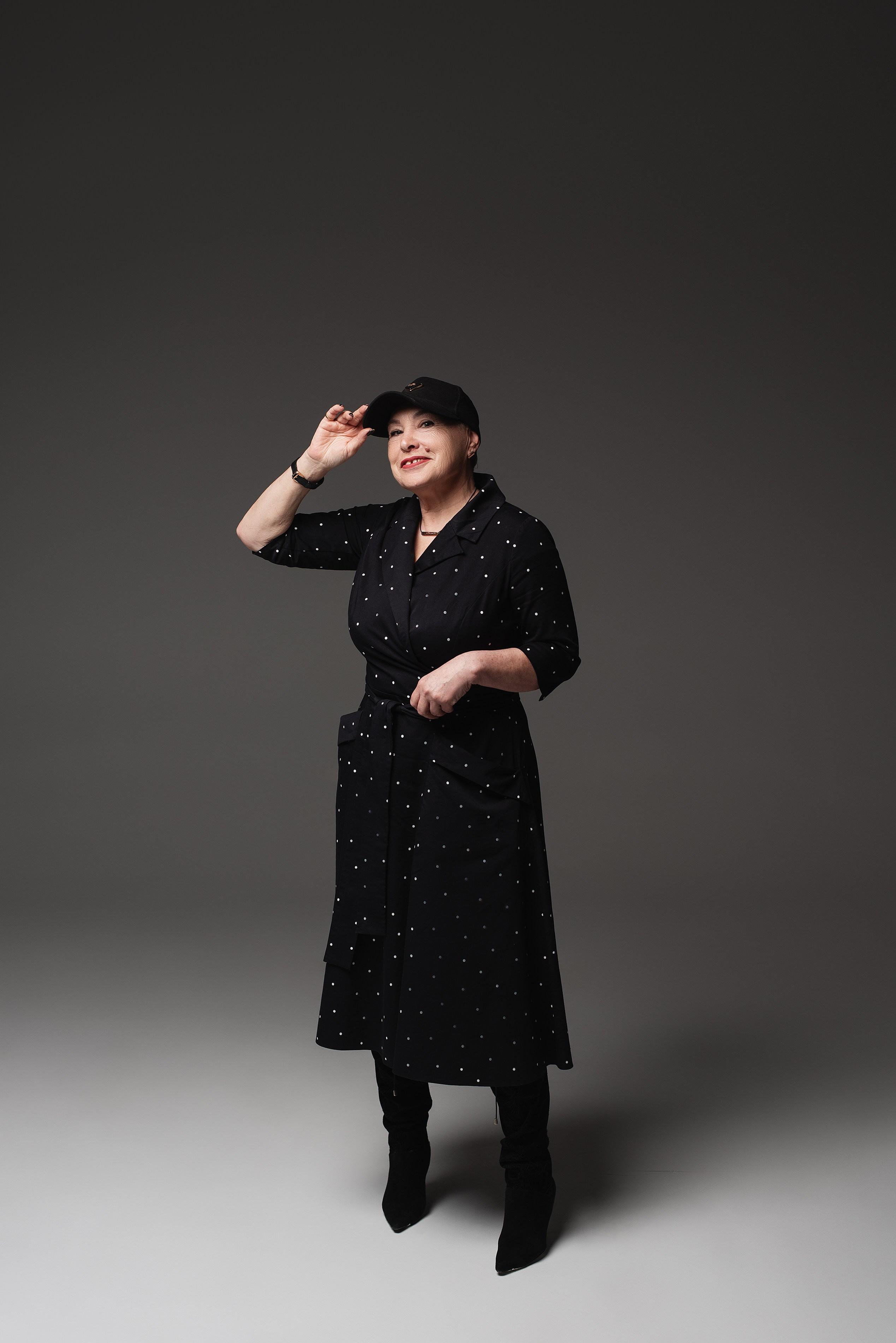 Семейная фотосессия на циклораме. Семейный фотограф в Южно-Сахалинске Анастасия Лимарева