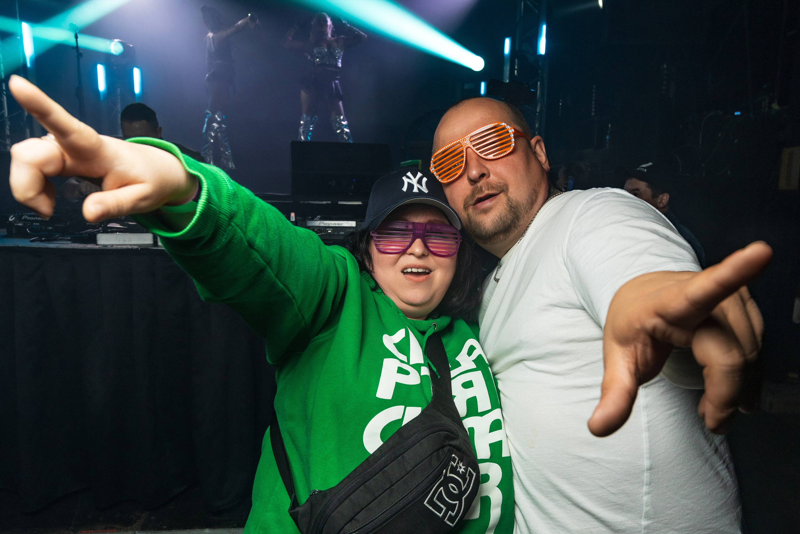 System Reality: Glow! в клубе Фабрика, Екатеринбург. Репортажный фотограф Екатеринбург | Яркий, качественный репортаж | Концерты, клубы, репортаж, праздники, корпоративы