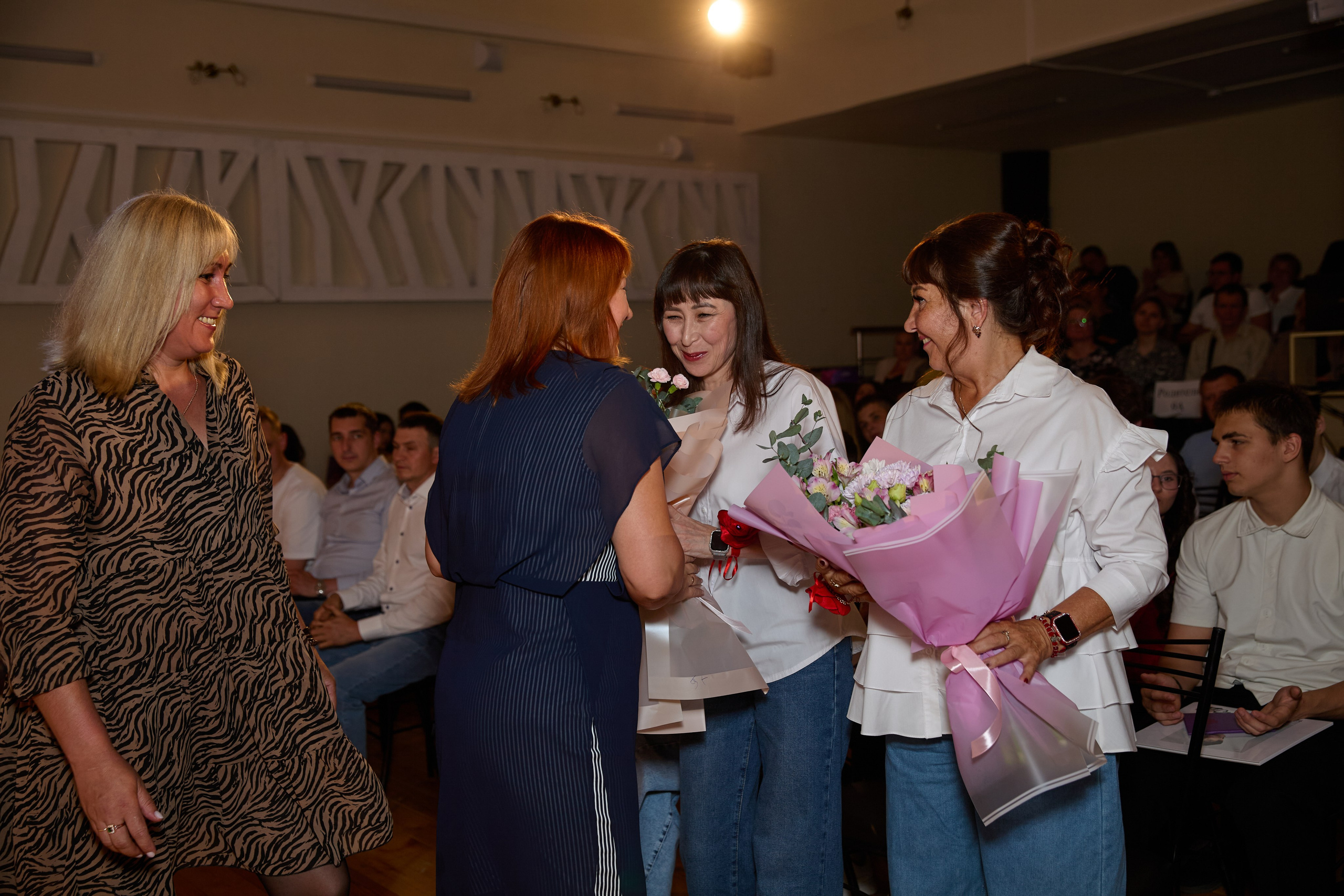Выпускной в школе 2026.9г. Dariadrugova.ru