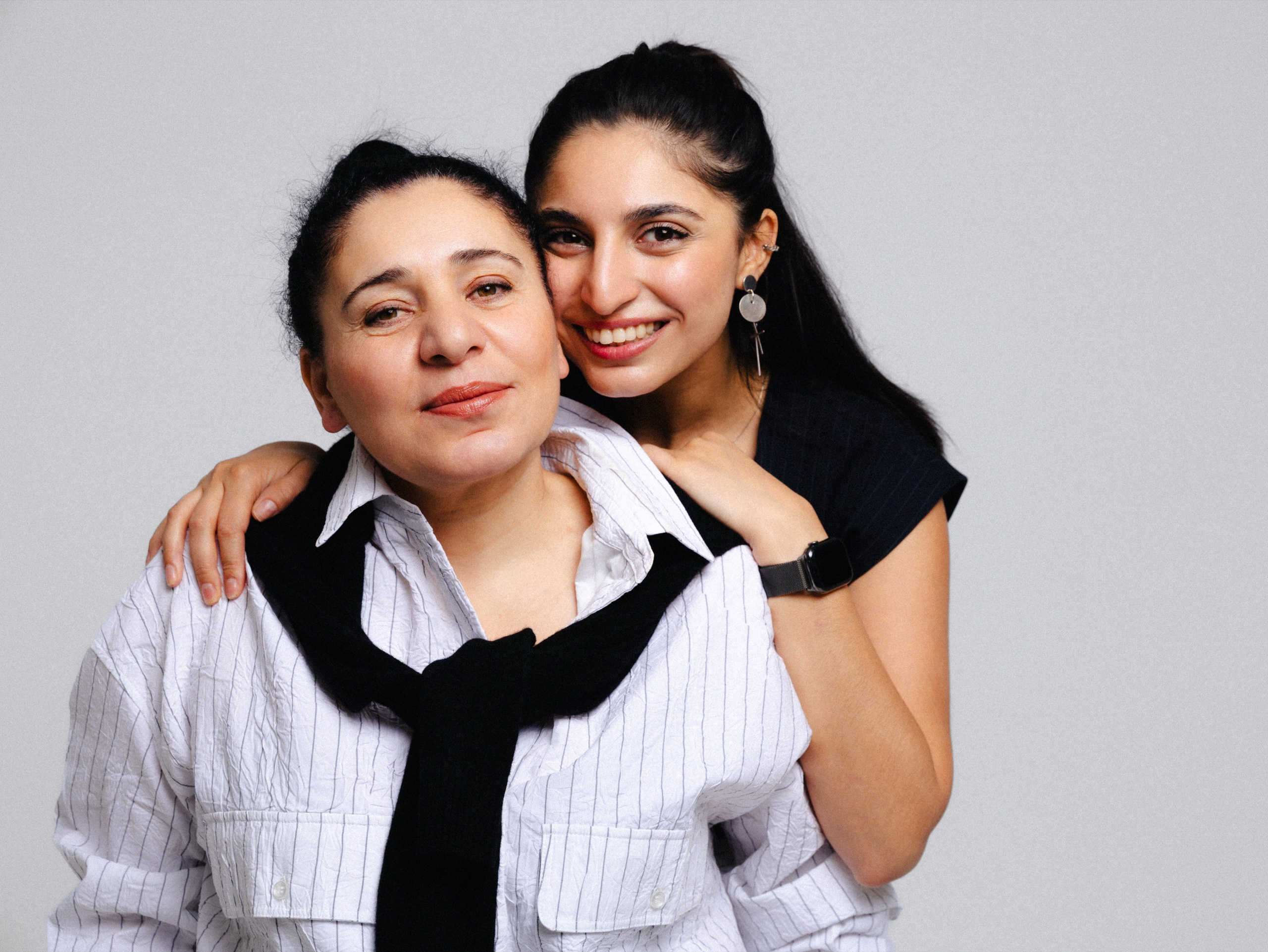 Сюзанна с Мамой для семейного альбома. Антон Ермаков | Коммерческий фотограф в Москве