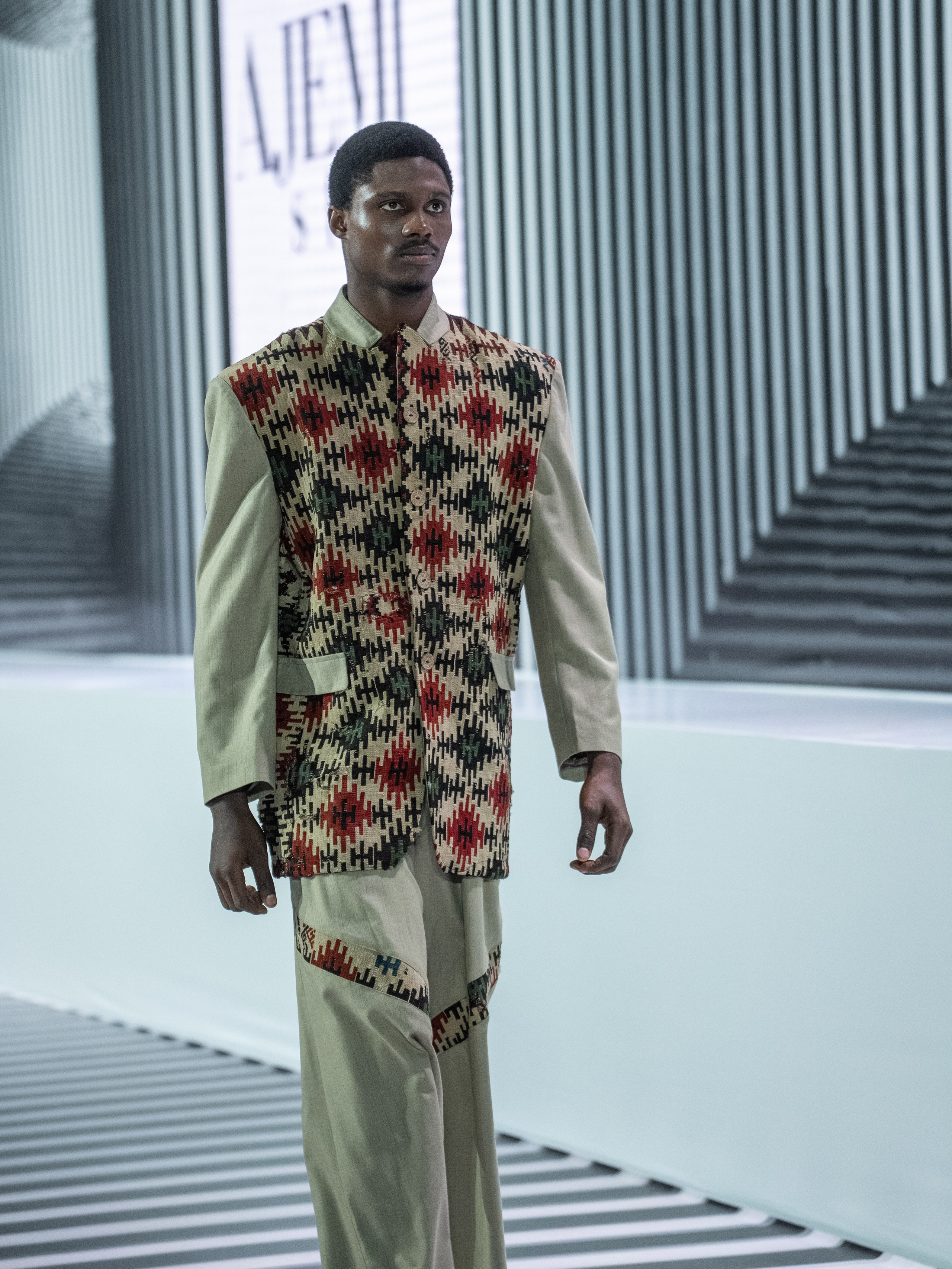 AJEMI STYLE. Сайт Алматинского НЮ АРТ, будуар и фэшн фотографа Дениса Карпенко