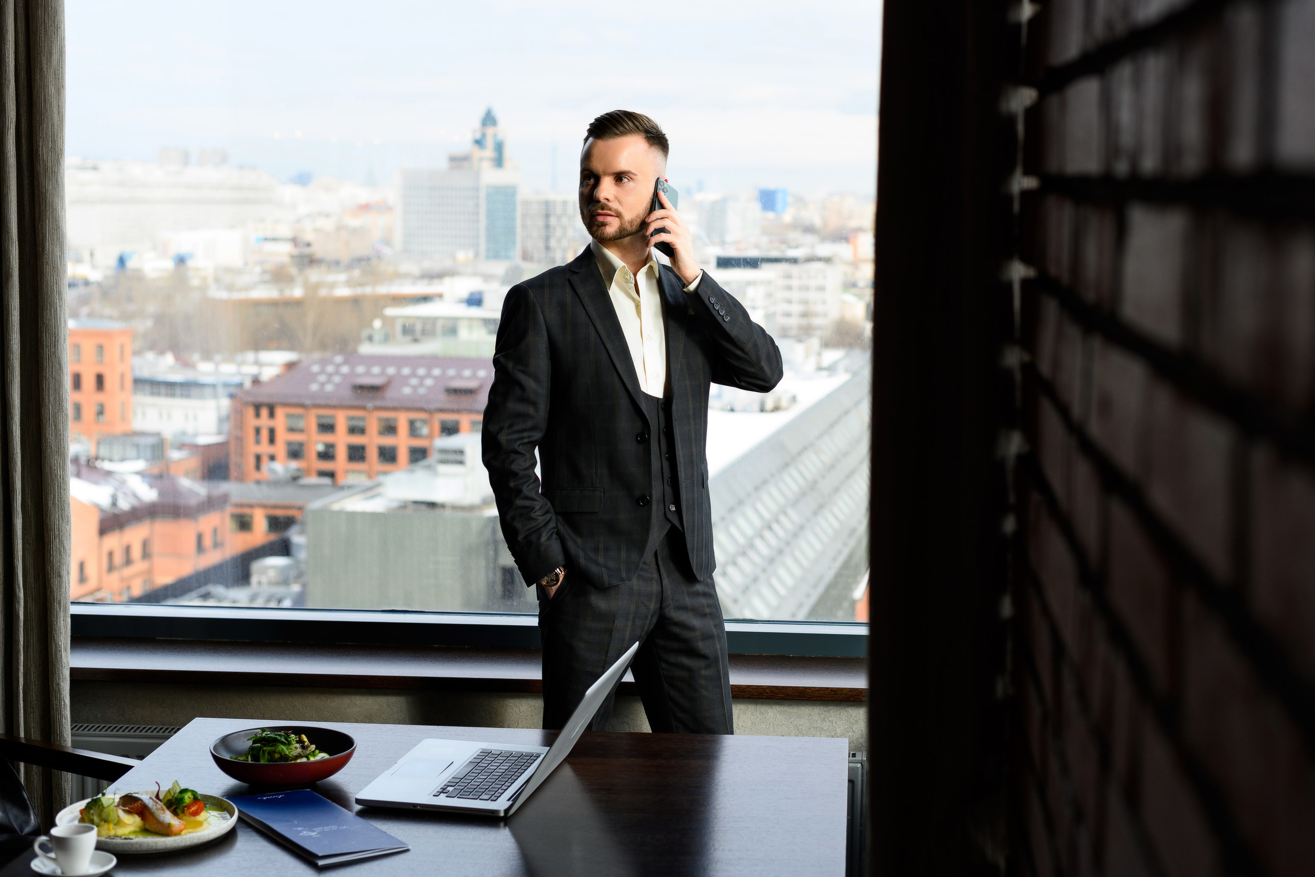 Бизнес завтрак. Свадебный и семейный фотограф Максим Сорокин