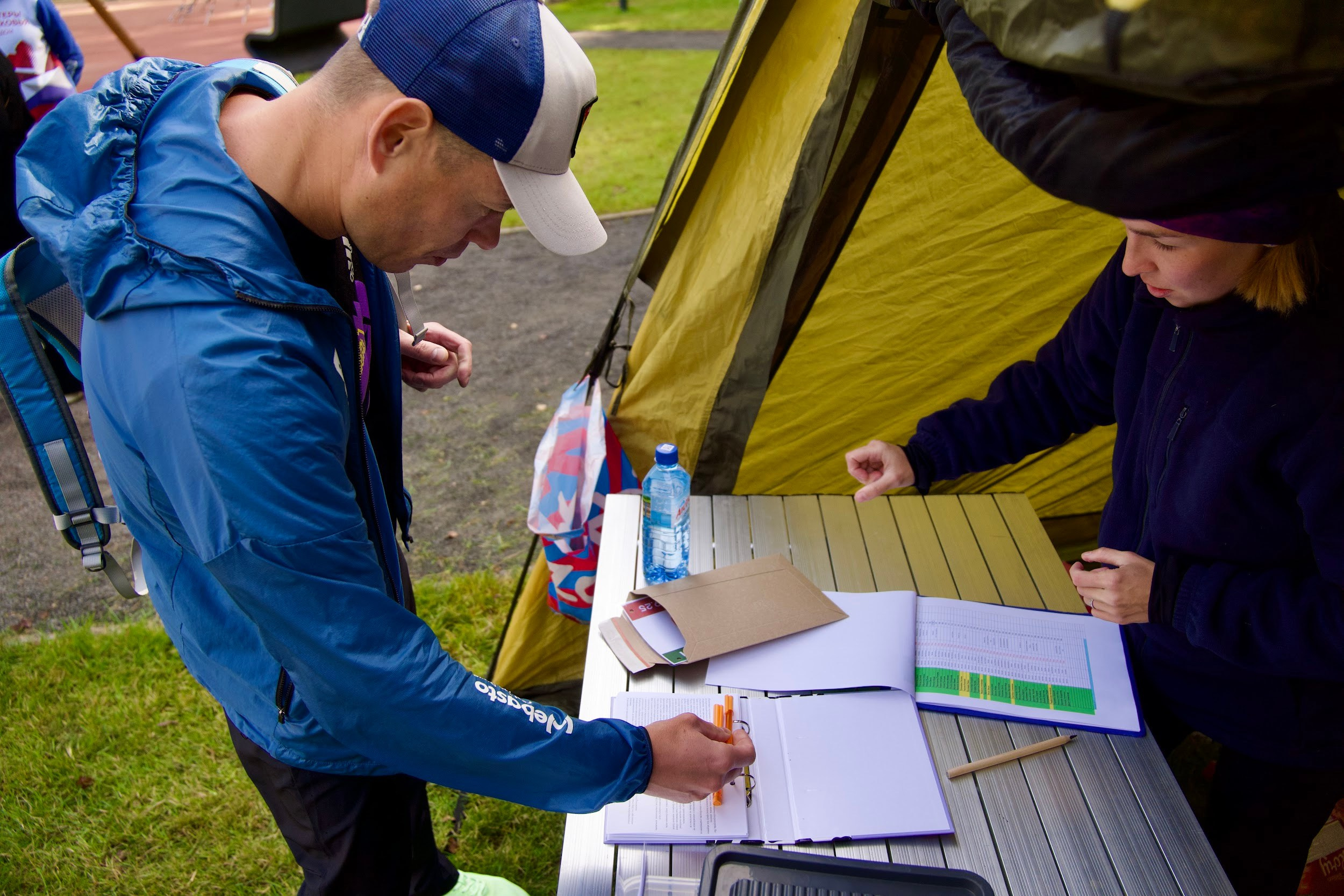 Забег в парке «Дубки». Кафе «БЕЛКА НАШЕПТАЛА». Ну оооочень концептуальное кафе
