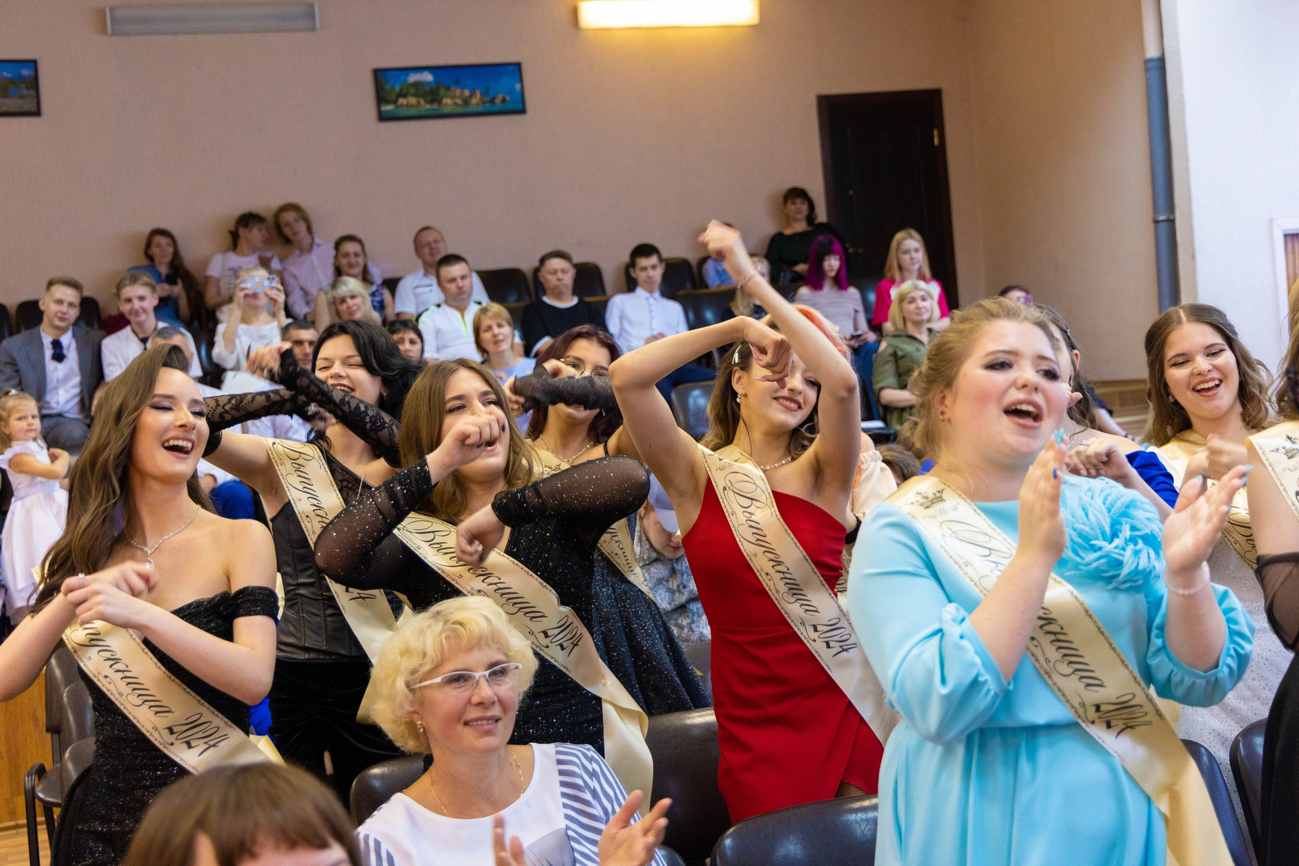 Школа № 5 Липецк. Выпускной 2024. Выпускные альбомы в Липецк