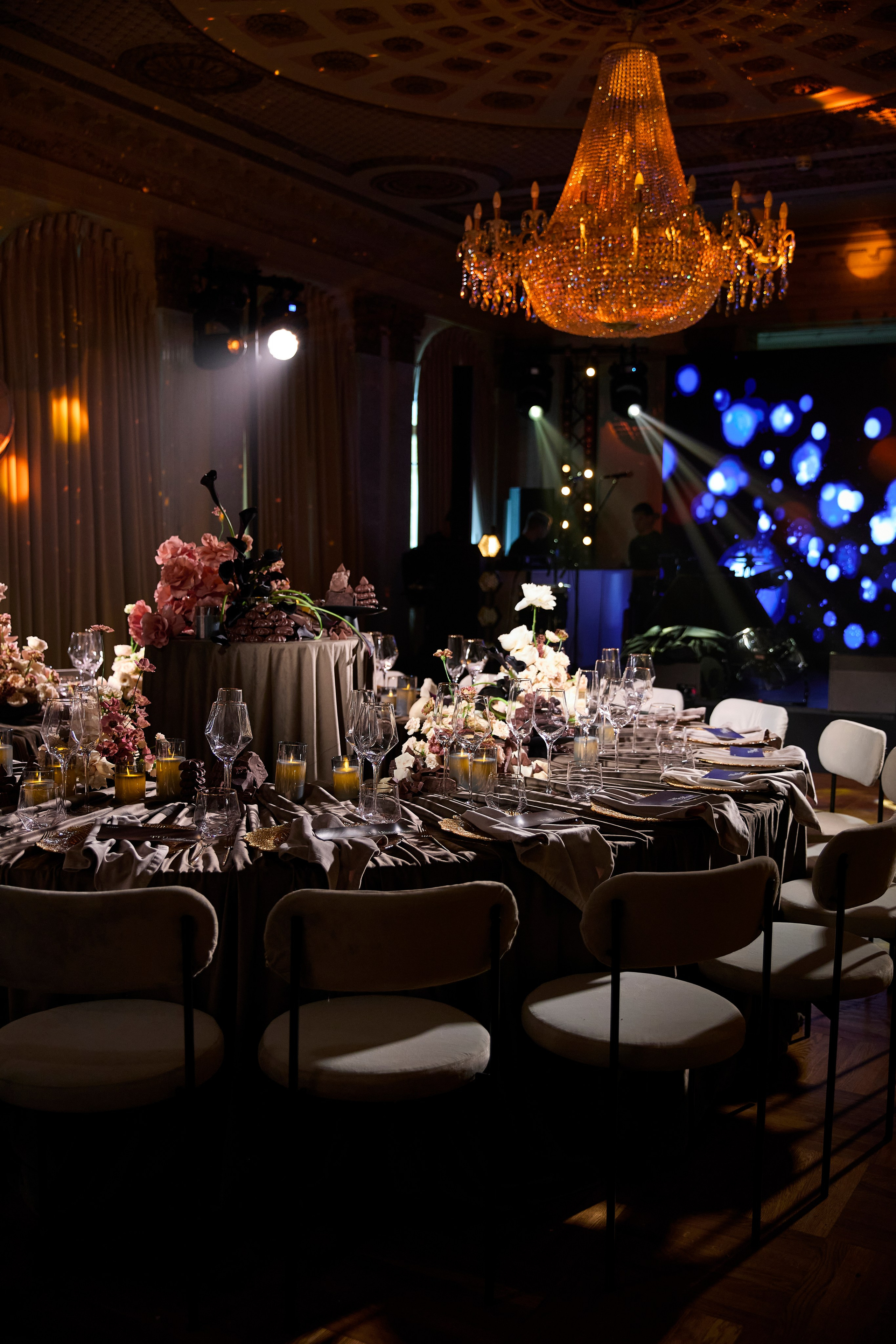 Особняк Ермолинского. Свадебный фотограф Анастасия Казакова