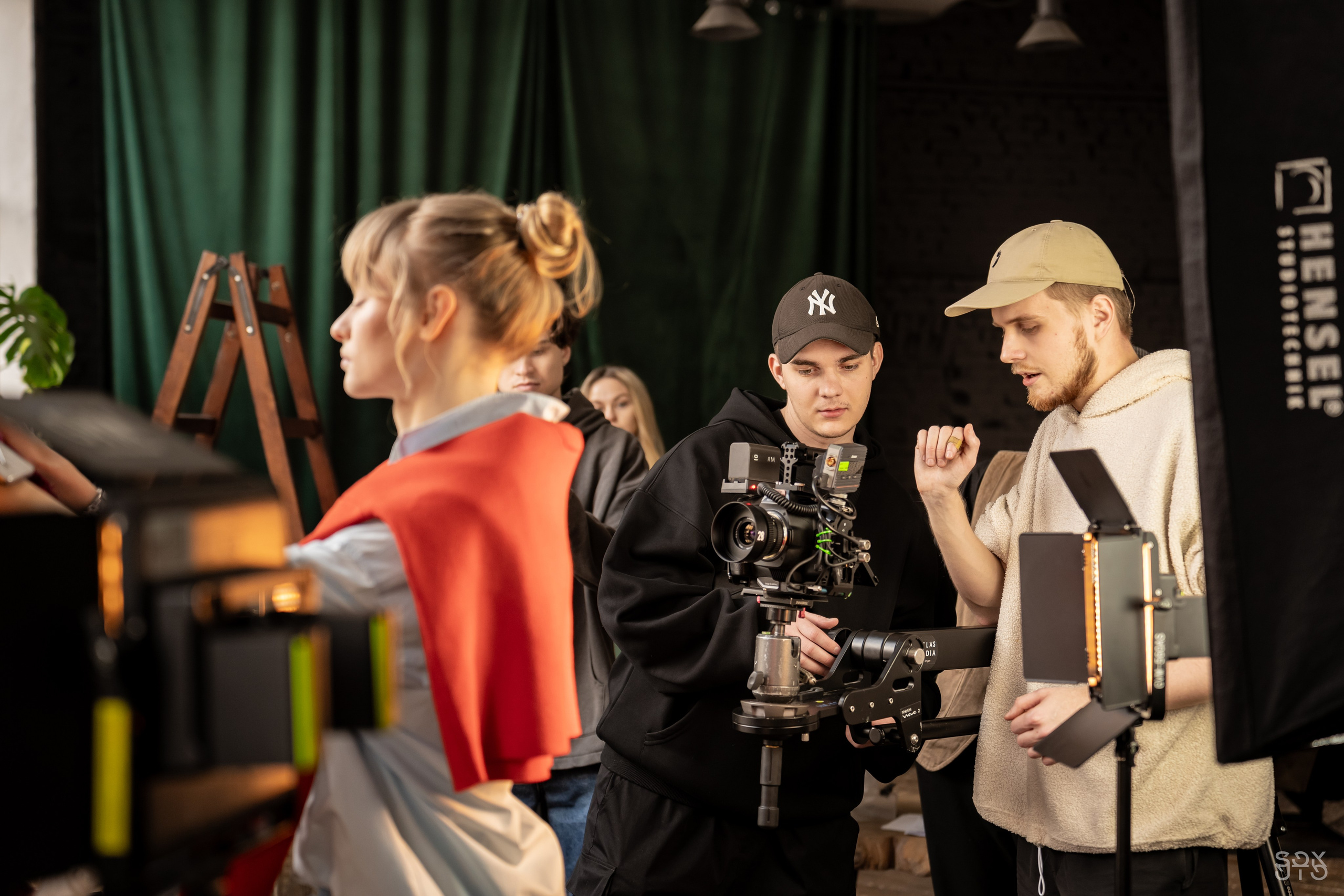 Видеопродакшн BACKED ROLL