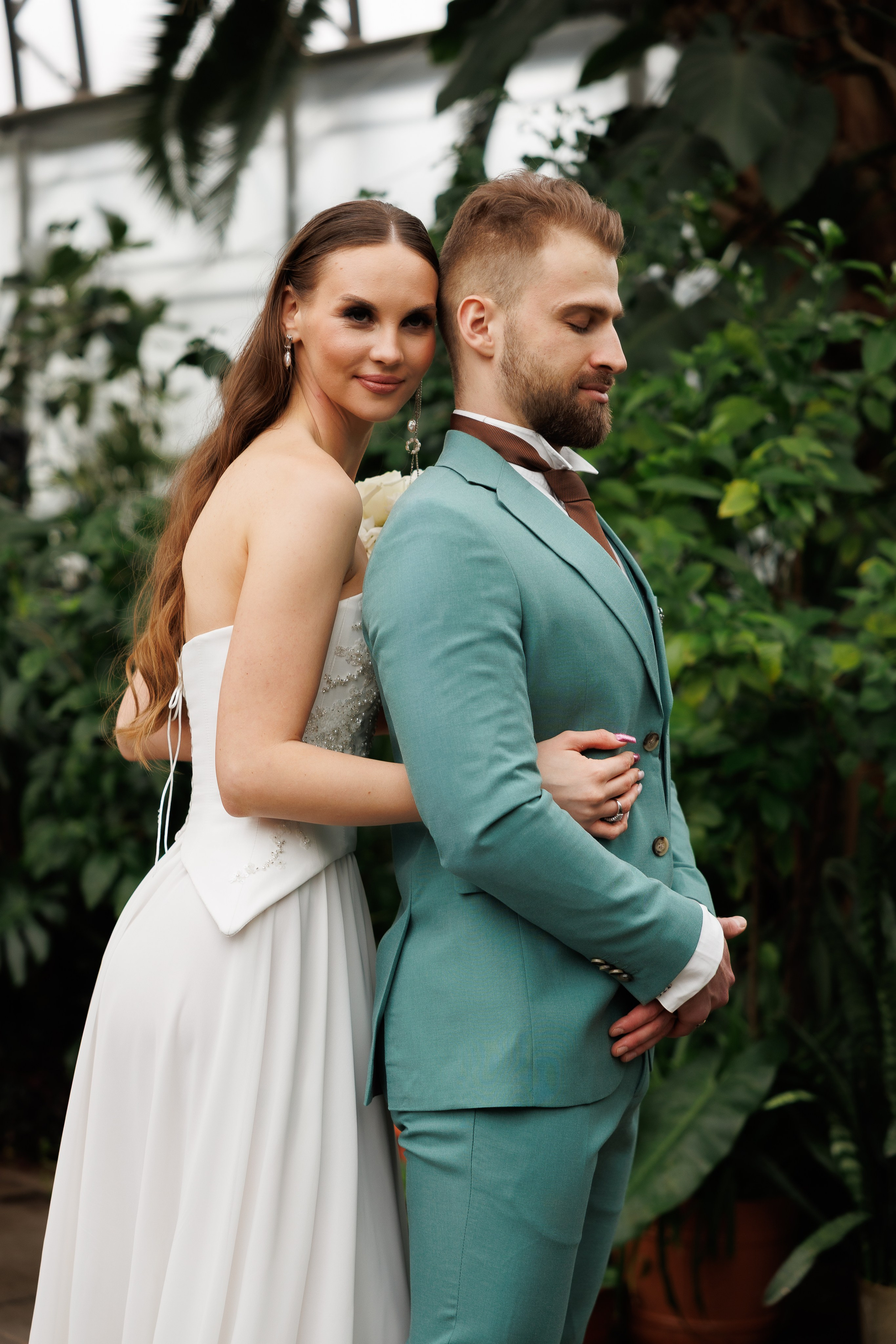 Свадебная прогулка в оранжерее. Питер. Свадебный и семейный фотограф в Москве Красинская Мария