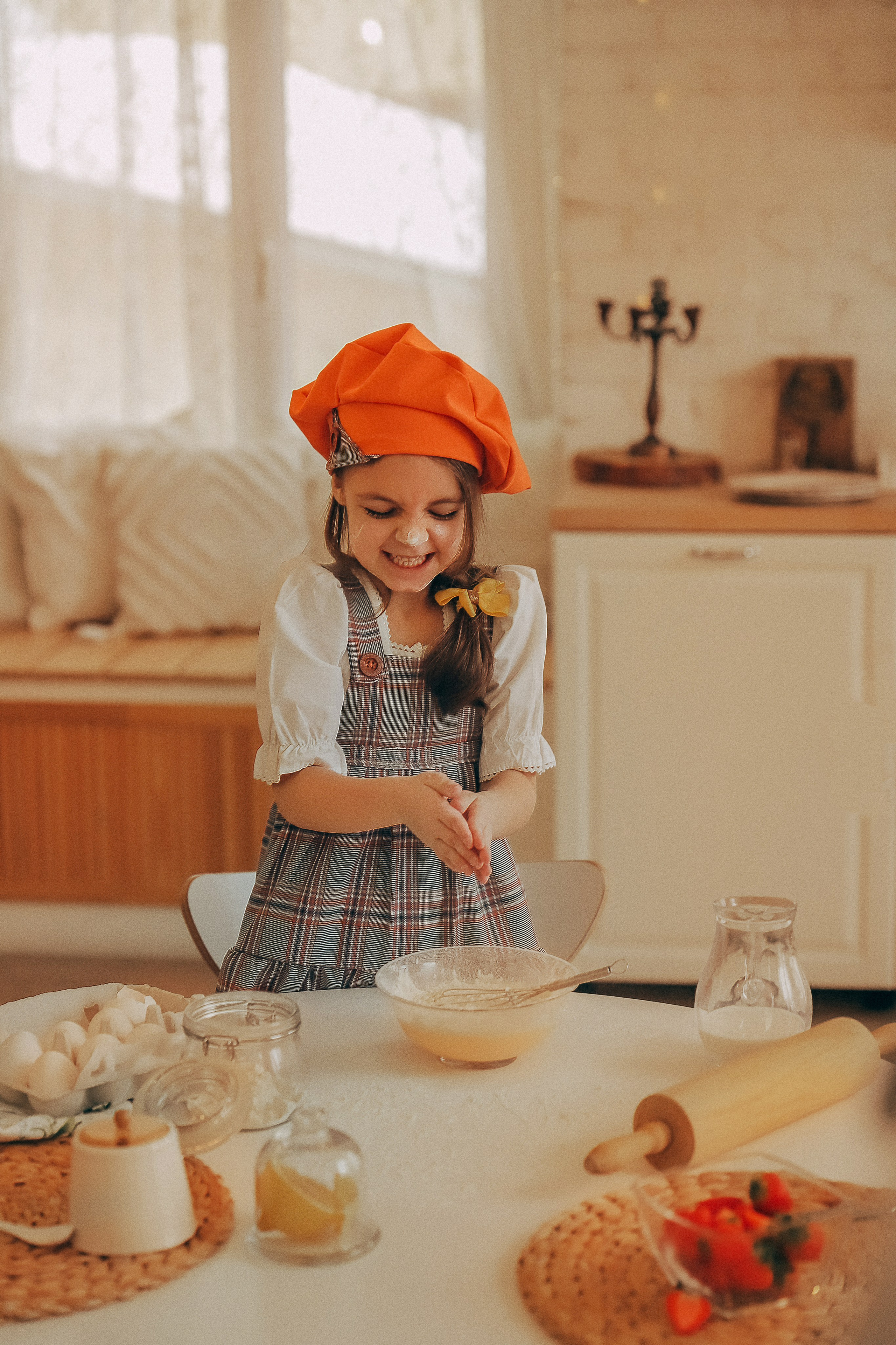 Мила и пирог. Семейный и школьный фотограф в Самаре Екатерина Удиванкина