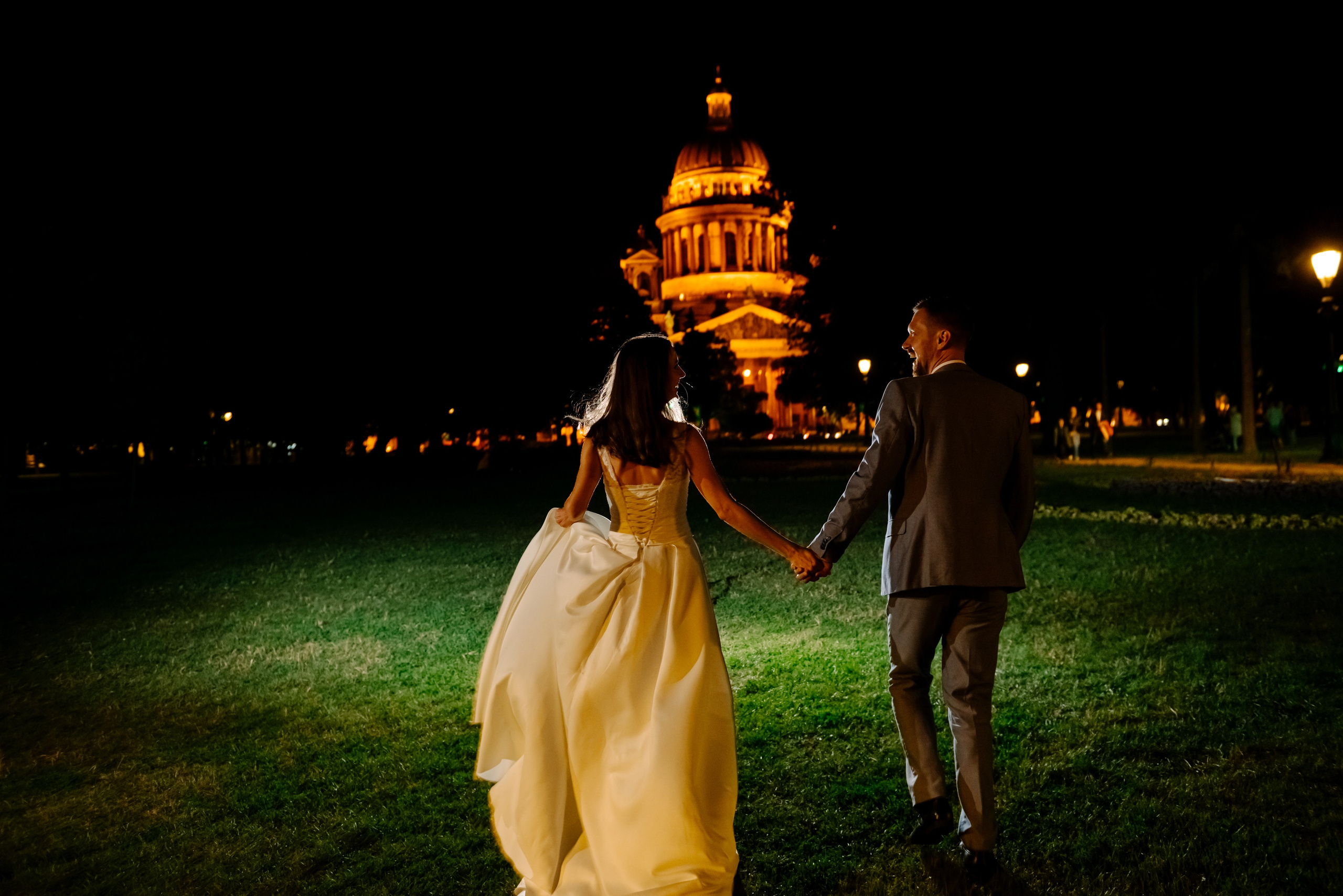 Мы будем гулять всю ночь до утра. Свадебный и сеейный фотограф в Санкт-Петербурге Елена Худякова