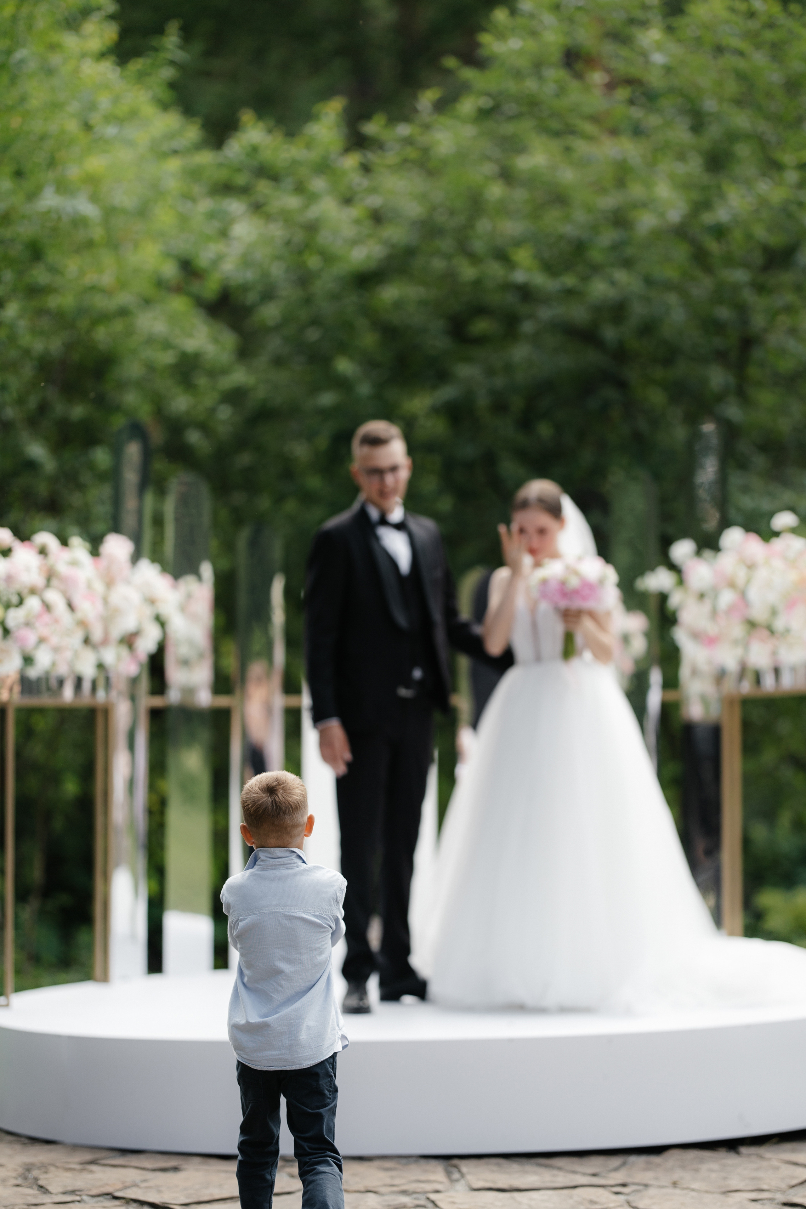 Свадьба на природе. Свадебный и репортажный фотограф в Москве Владимир Сергеев | Naysaikolo