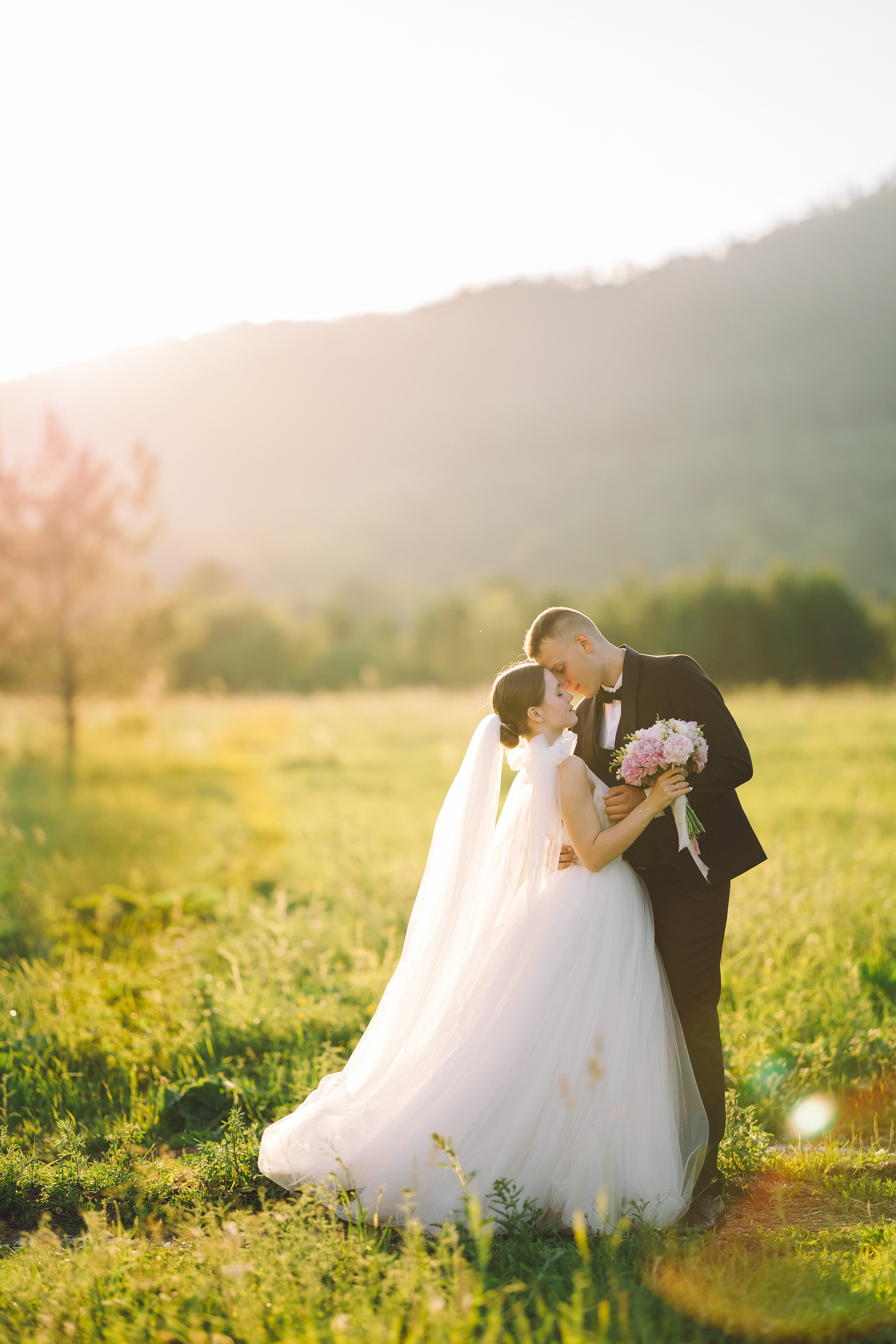 Свадьба на природе. Свадебный и репортажный фотограф в Москве Владимир Сергеев | Naysaikolo