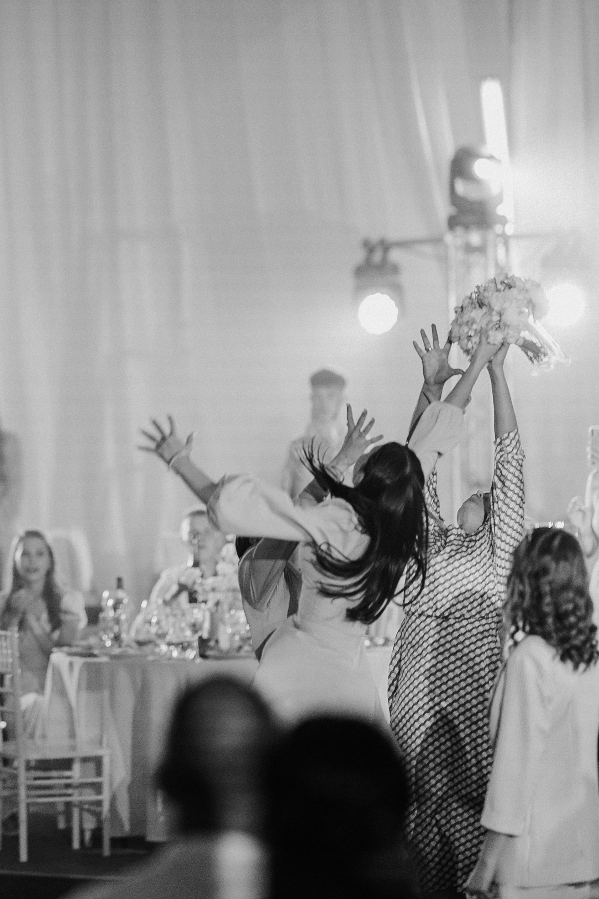 Свадьба на природе. Свадебный и репортажный фотограф в Москве Владимир Сергеев | Naysaikolo