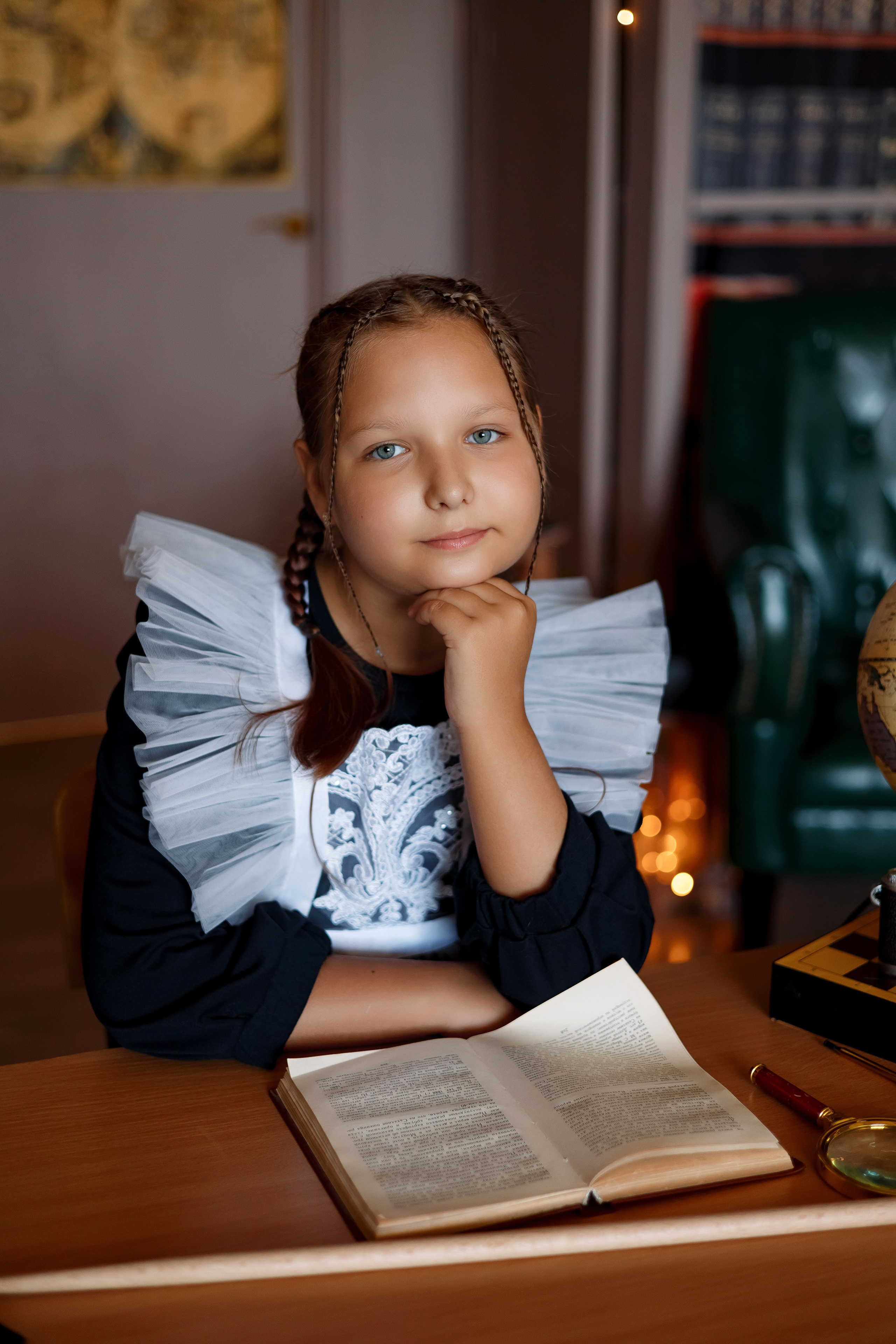 4 класс фотосессия в фотостудии. Фотограф Любовь Корниенко, Примоский край