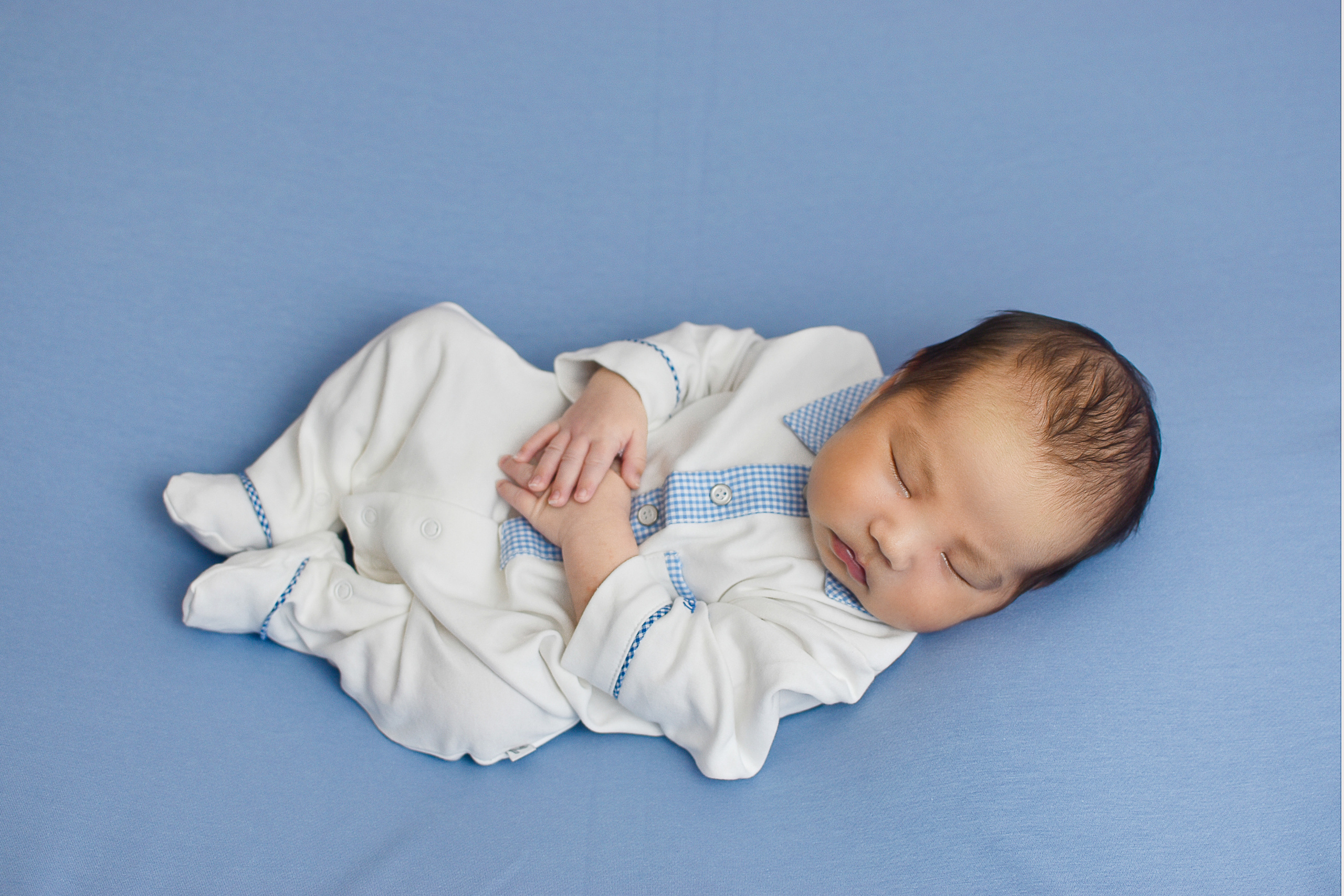 Фотосессия маленького принца. Семейный и ньюборн фотограф в Шымкенте Алина Ертаевна