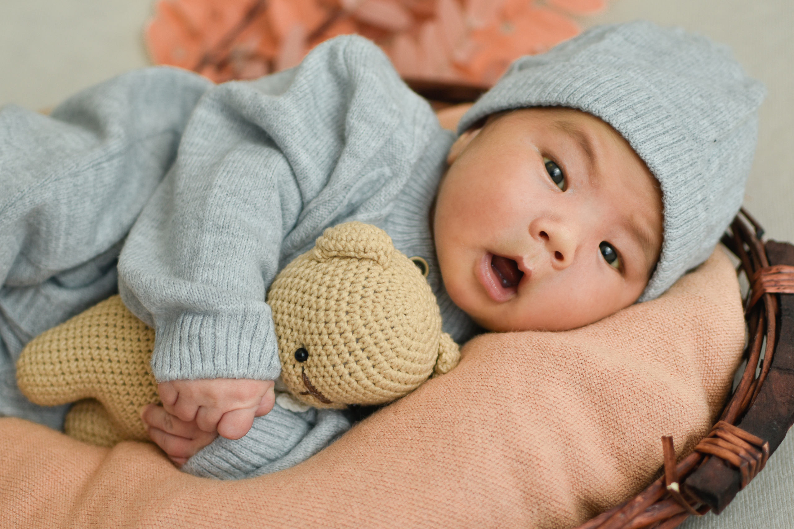 Фотосессия маленького принца. Семейный и ньюборн фотограф в Шымкенте Алина Ертаевна