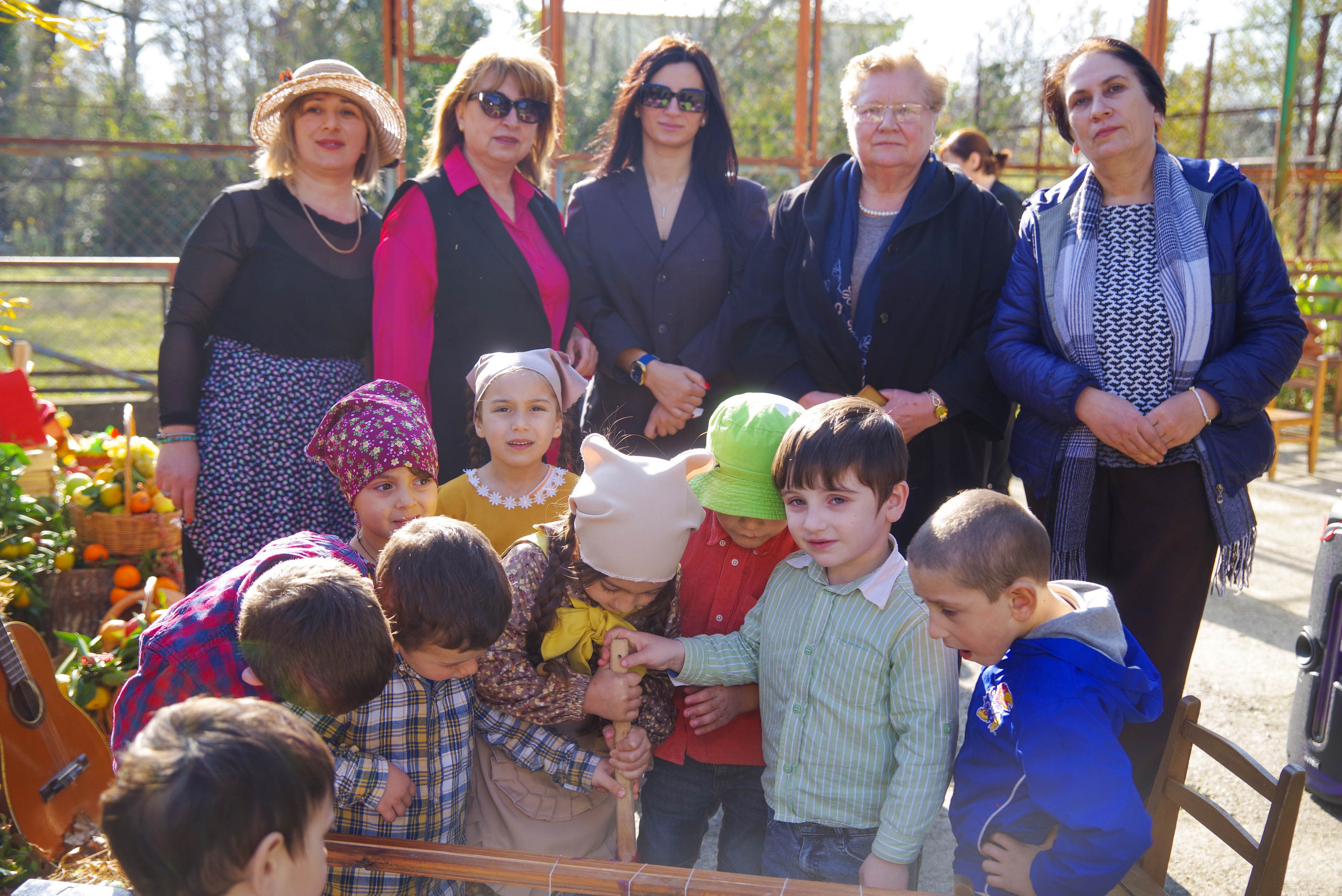 Детский сад в Менджи. Портретный фотограф Денис Милютин