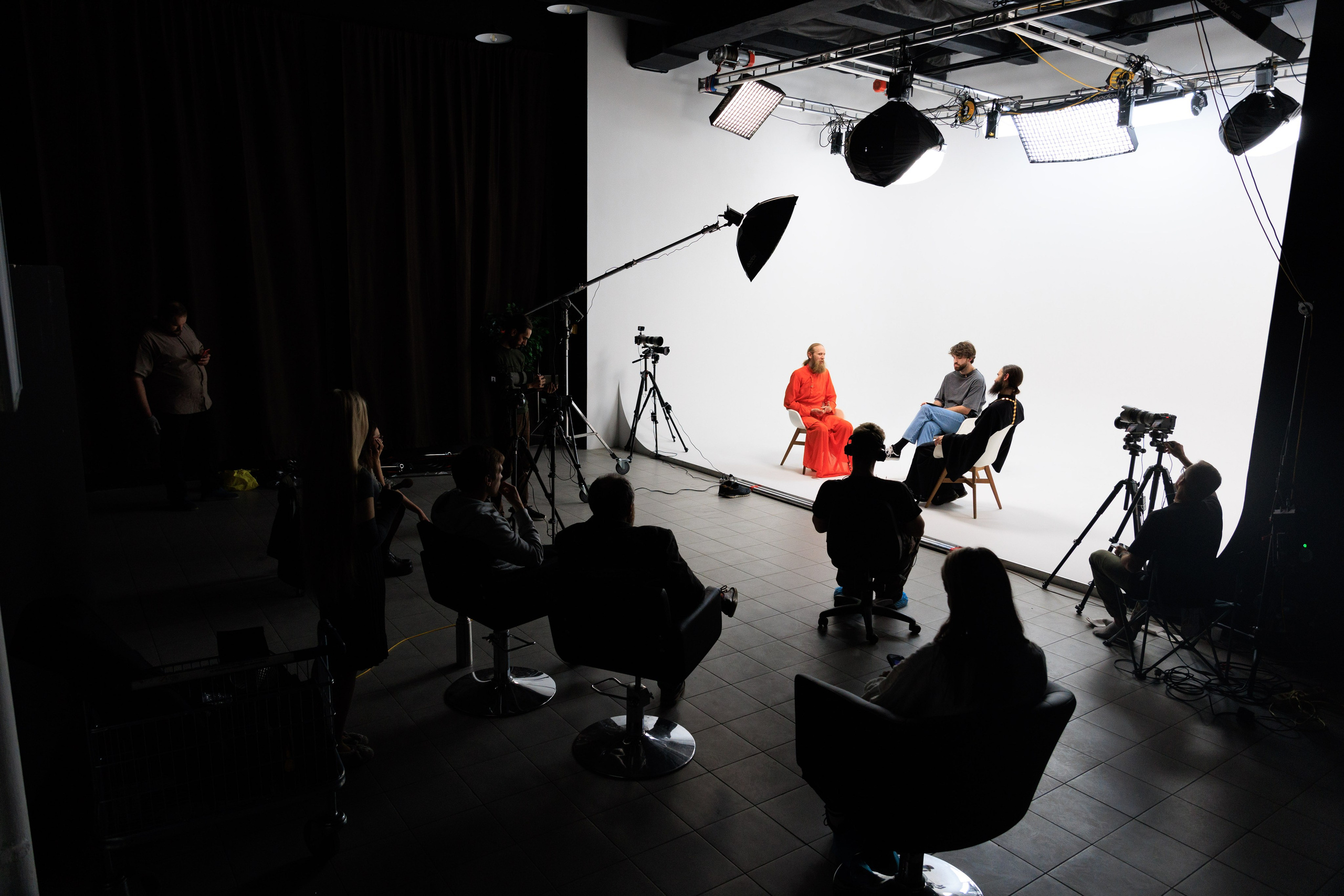 Backstage подкаст Серафим. Репортажный фотограф/видеограф Артур Аванесян в Москве