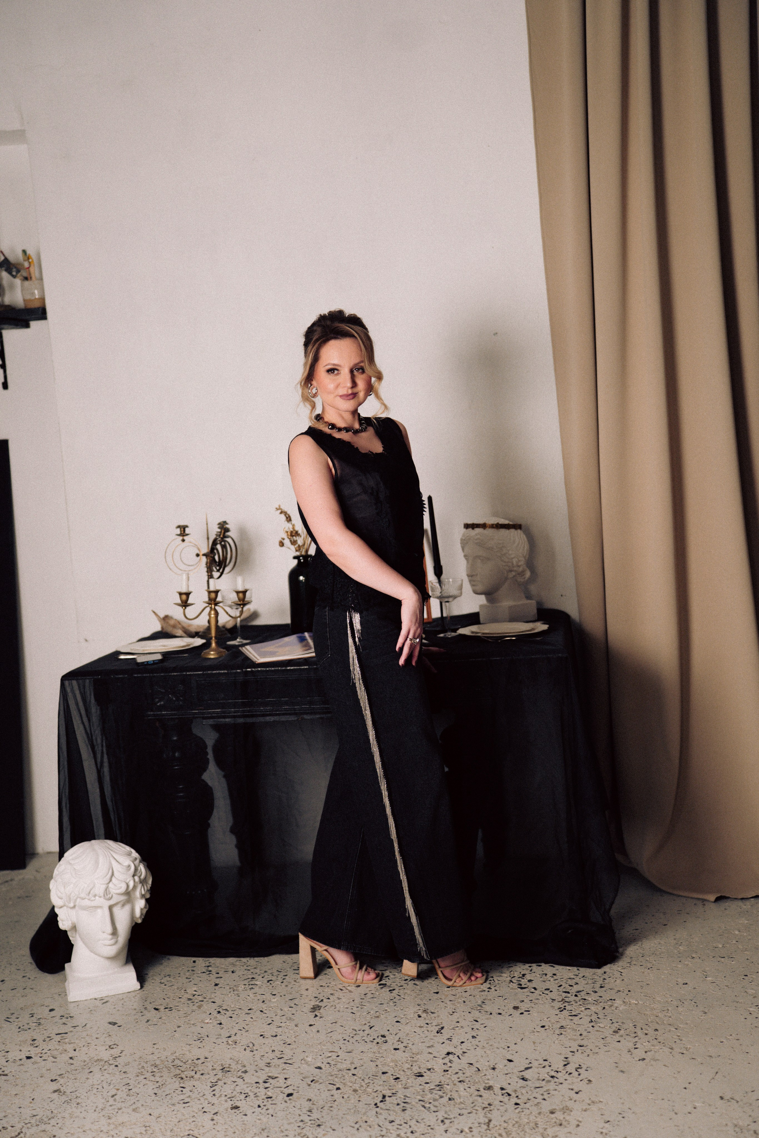 НОВОГОДНЯЯ ФОТОСЕСИИЯ В СТУДИИ ДЛЯ ДЕВУШКИ И ПРОГУЛКА ПО ЧЕРНЫШЕВСКОЙ. Профессиональный фотограф, Санкт-Петербург — Виктория Богомолова