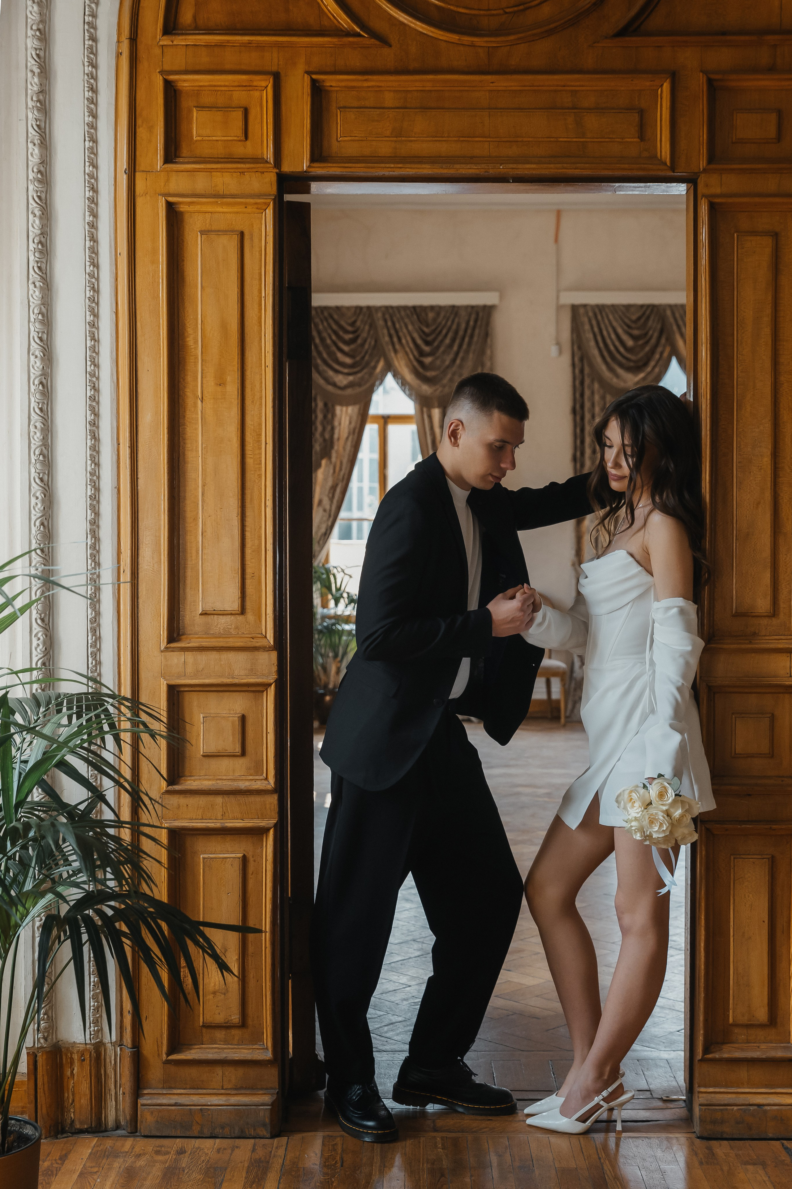 Свадебная фотосессия в Библиотеке-читальне им. А. С. Пушкина. Фотограф и видеограф Анна Домашенко