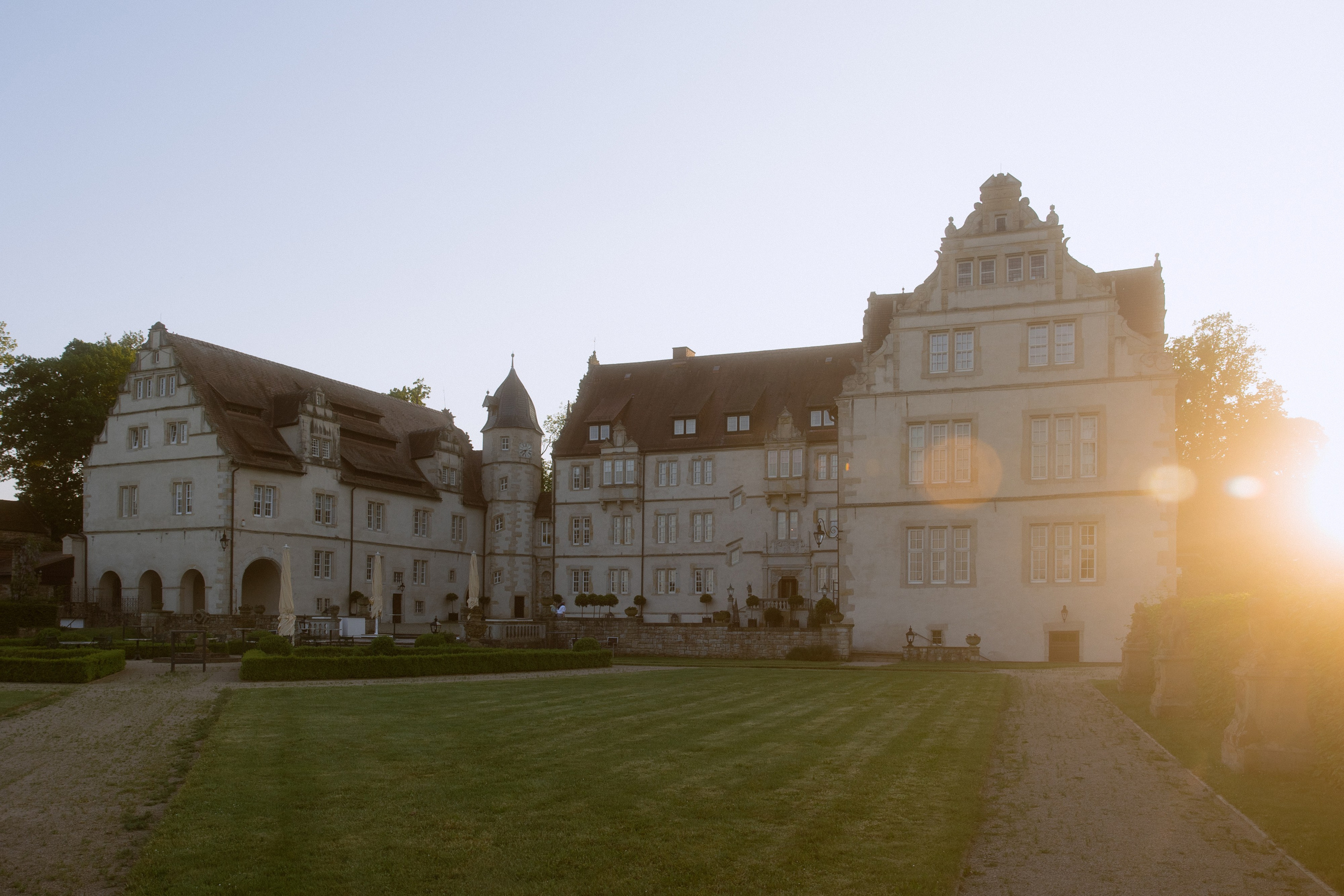 Germany, Schloss Münchhausen. Hochzeitsfotografin Galina Bikowez