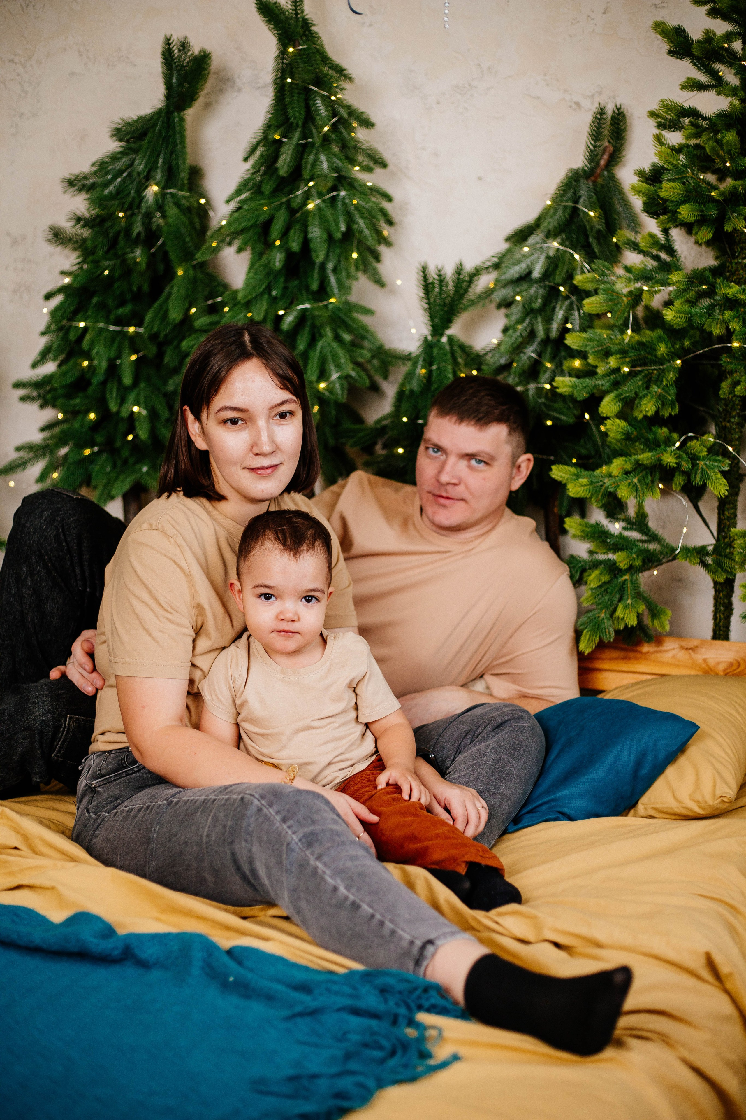 Лев с семьей. Рыжова Тамара