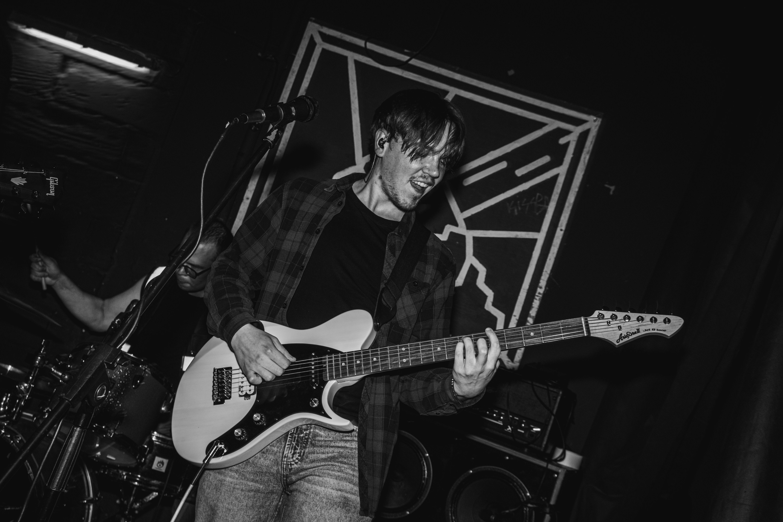 Ютани & о т м е ж & Вещи в картонной коробке 08.08.2025. Репортажный фотограф в Москве Legiodot