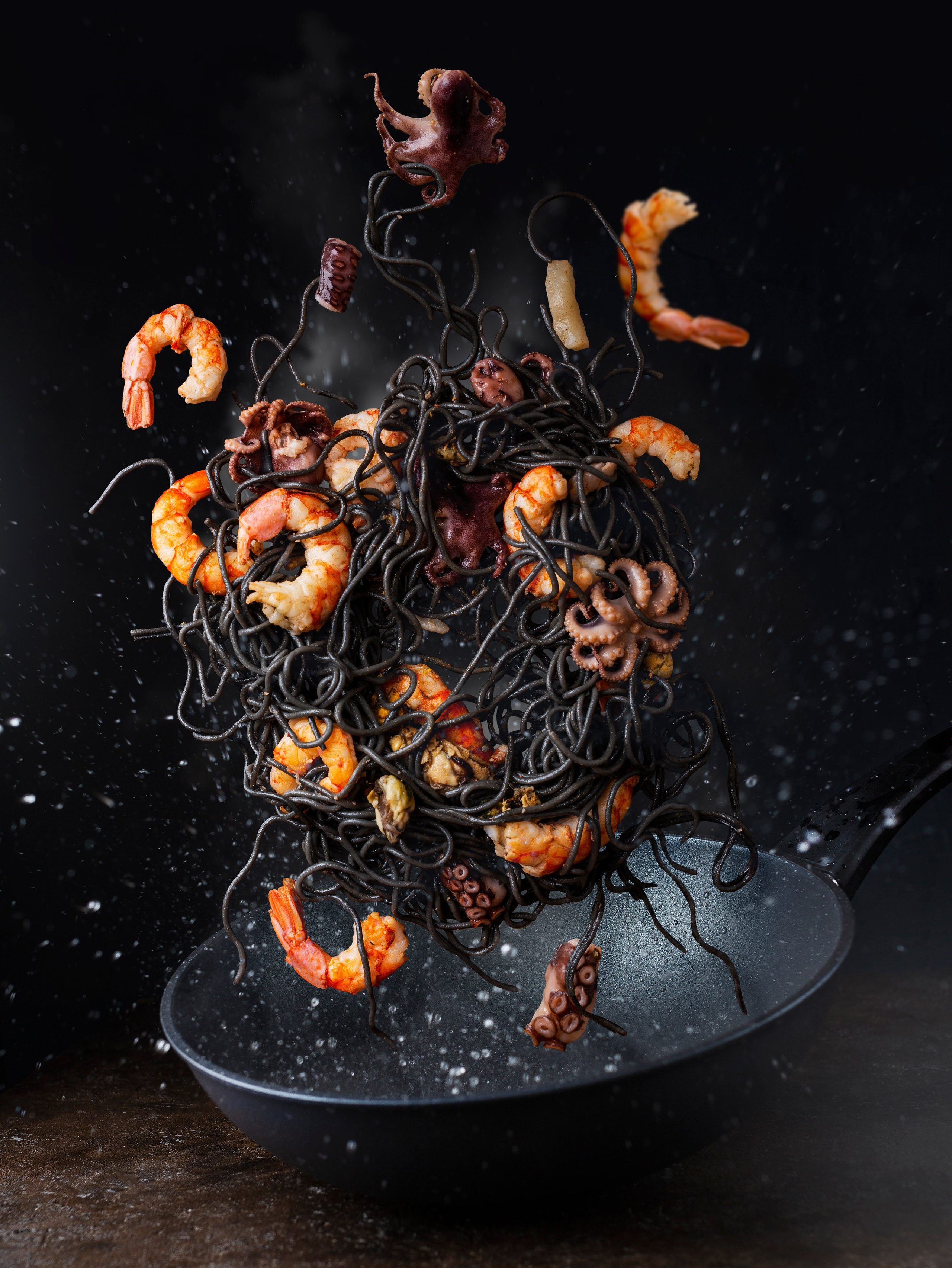 Черная паста