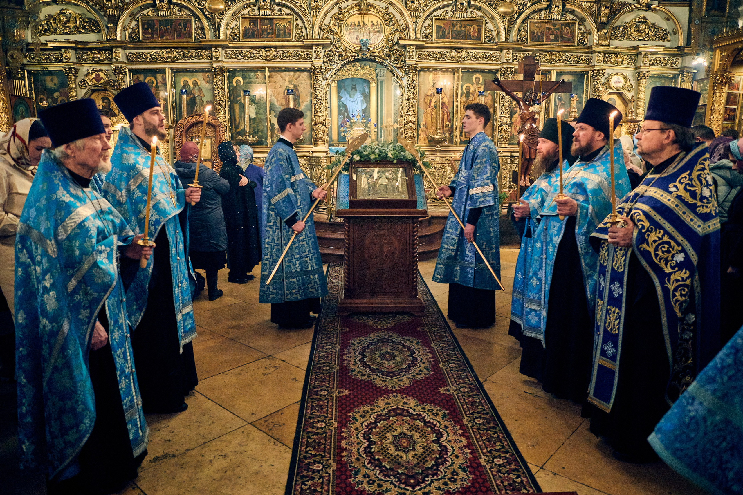 Всенощная на БЛАГОВЕЩЕНИЕ ПРЕСВЯТОЙ БОГОРОДИЦЫ. DMITRY MOISEENKO — фотограф, художник, топ-стилист