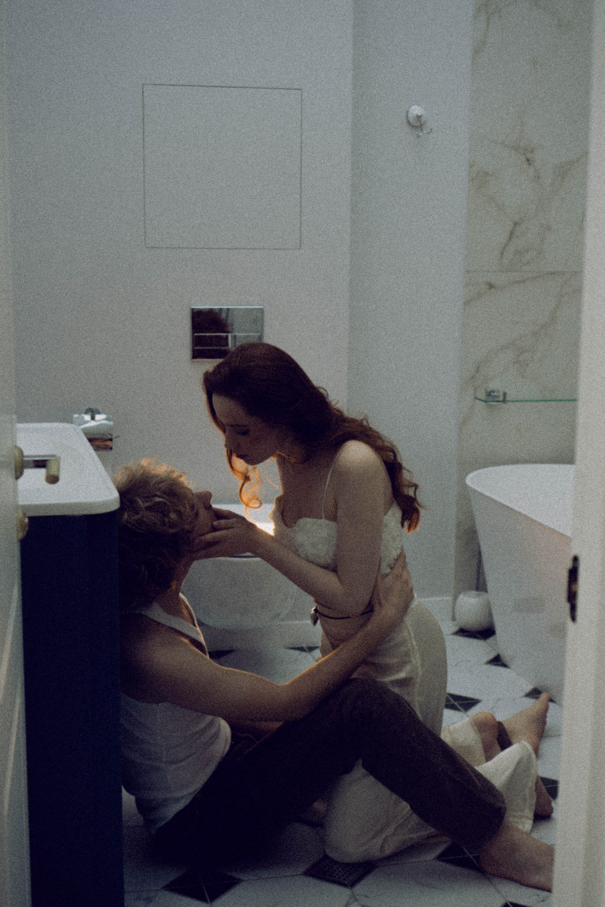 СВАДЕБНАЯ СЬЕМКА В ОТЕЛЕ. СБОРЫ ЖЕНИХА И НЕВЕСТЫ И ТАКЖЕ ТОР И ПОДГОТОВКА К ПРОГУЛКЕ. Профессиональный фотограф, Санкт-Петербург — Виктория Богомолова