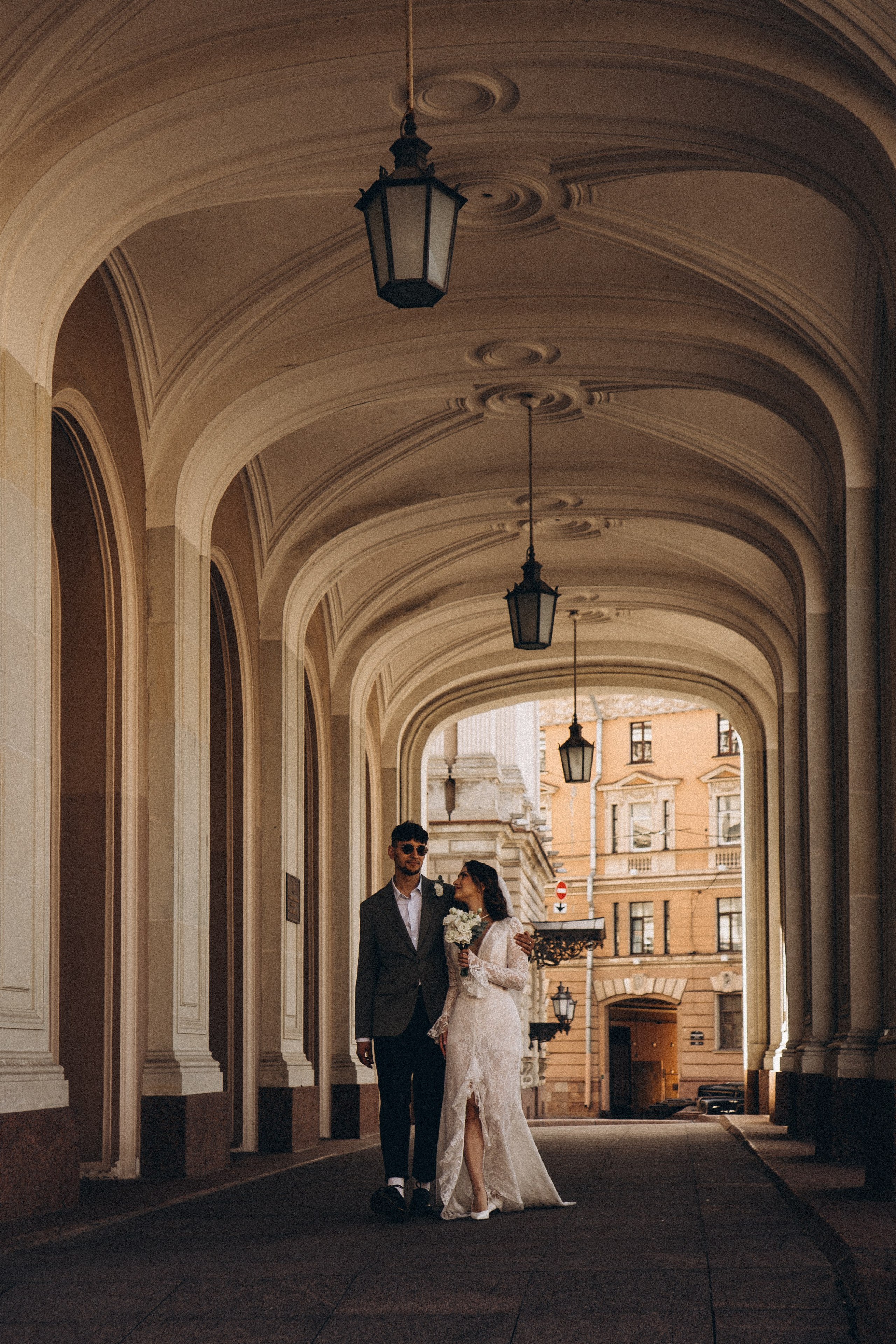 СВАДЕБНАЯ ПРОГУЛКА ВОЗЕ ИСАИКЕВСКОГО СОБОРА АСТОРИИ И ЗАКОНОДАЛЕТНОГО СОБРАНИЯ. Профессиональный фотограф, Санкт-Петербург — Виктория Богомолова