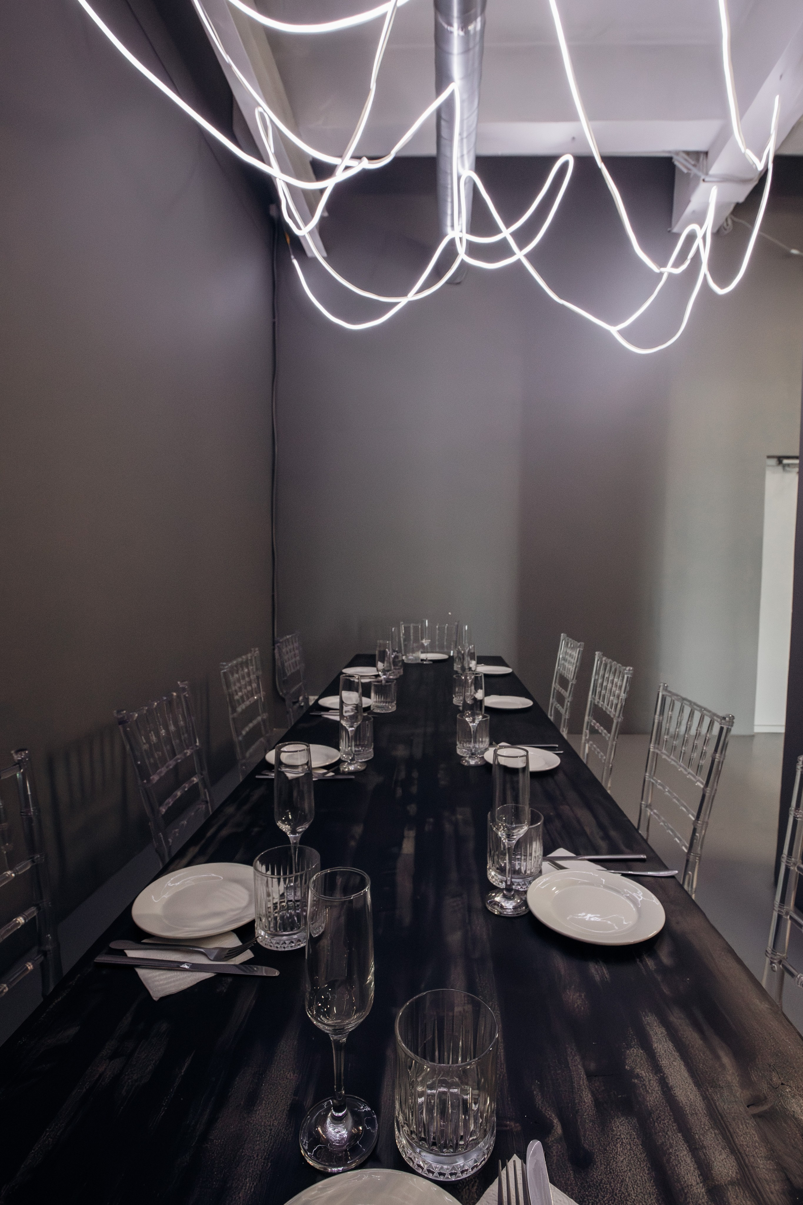 Mr. Grey (лето). Аренда лофта в СПб для мероприятий