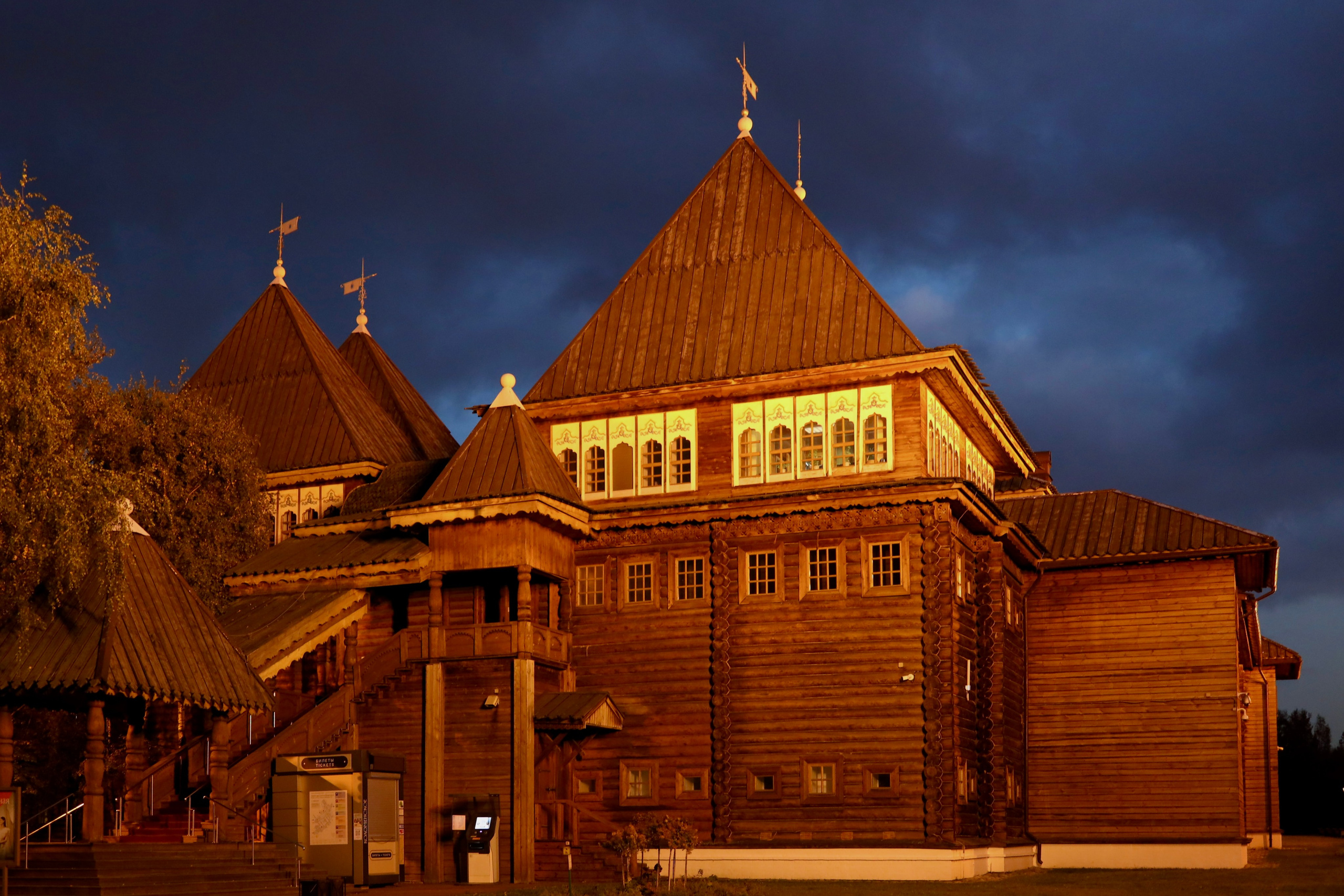 Архитектура. Фотограф в Москве — Рина Серёгина — съёмка в студии и репортаж