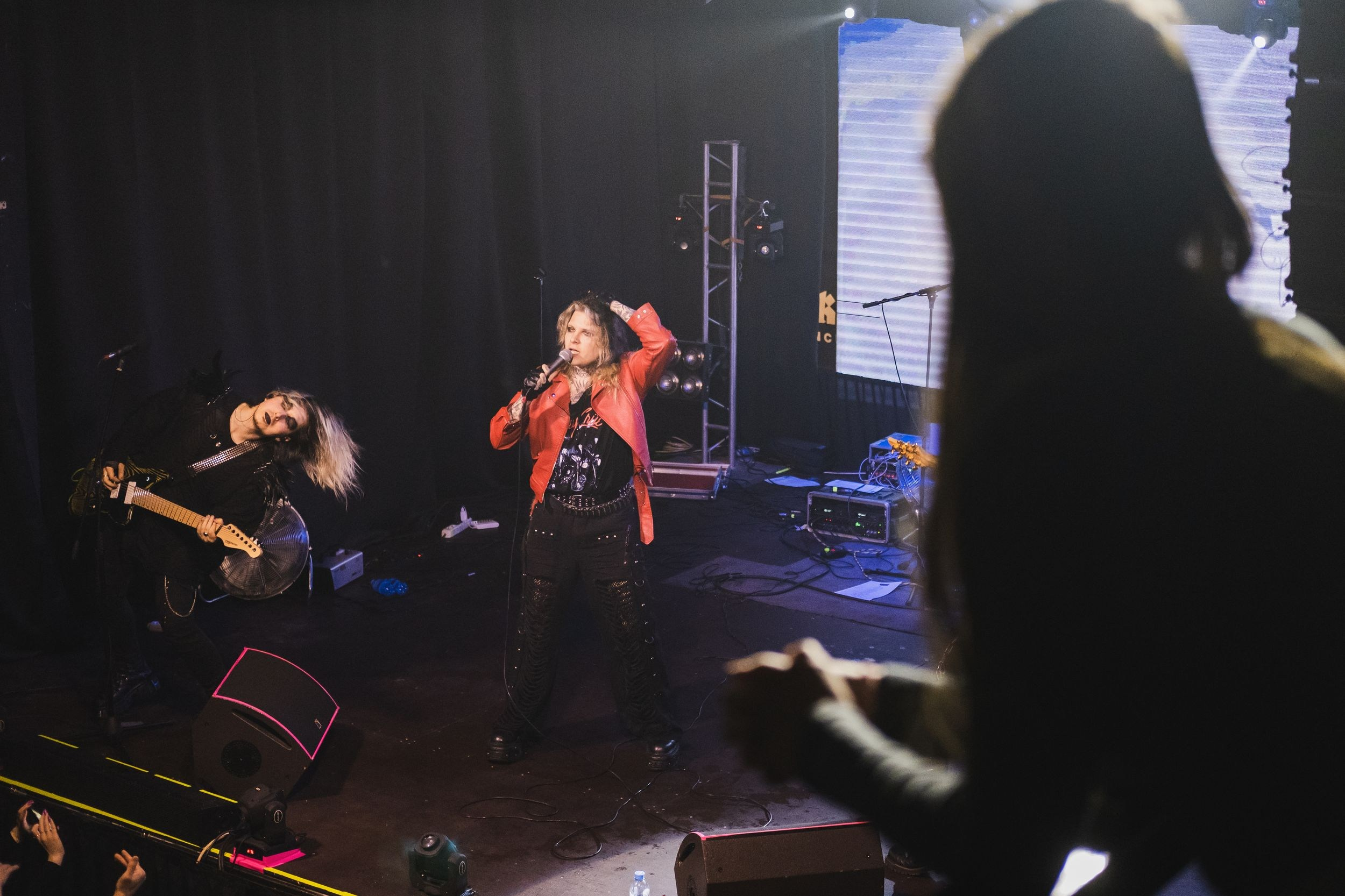 Neverlove. Репортажный фотограф Алексей Пирязев