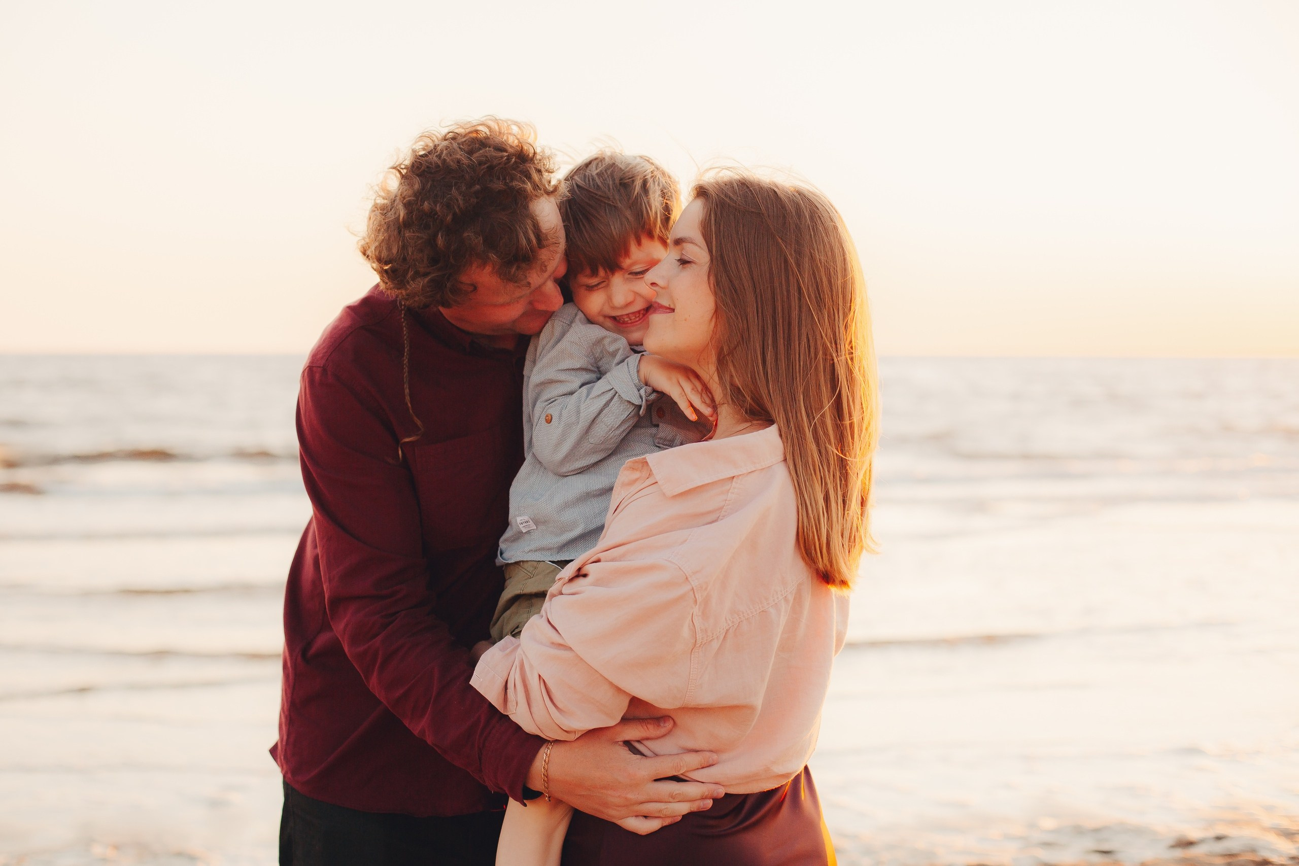 Семейная фотосессия на закате. Фотограф Евгения Мальцева, Архангельск