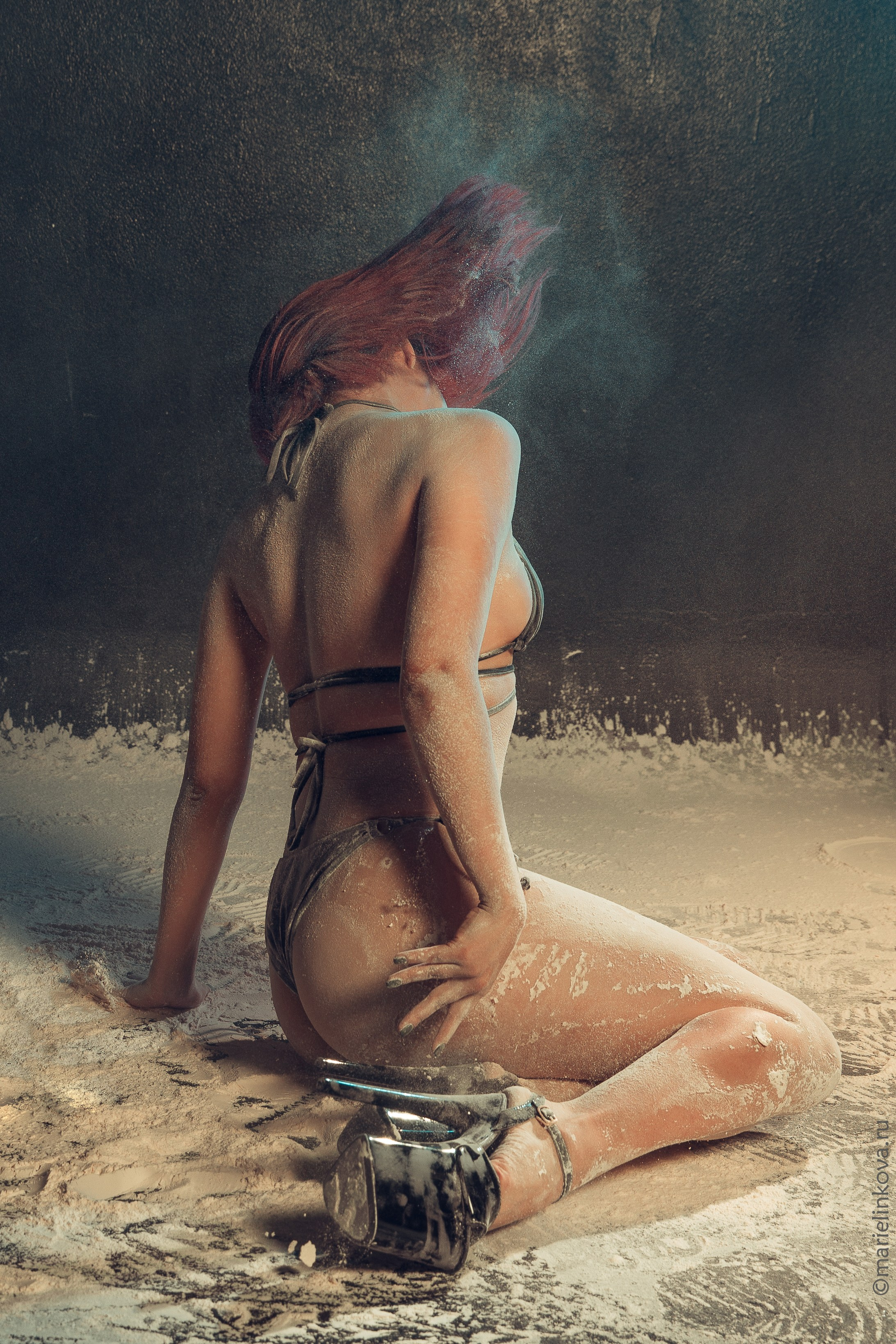 Студийный цветной свет. Профессиональный фотограф в Москве, Подмосковье