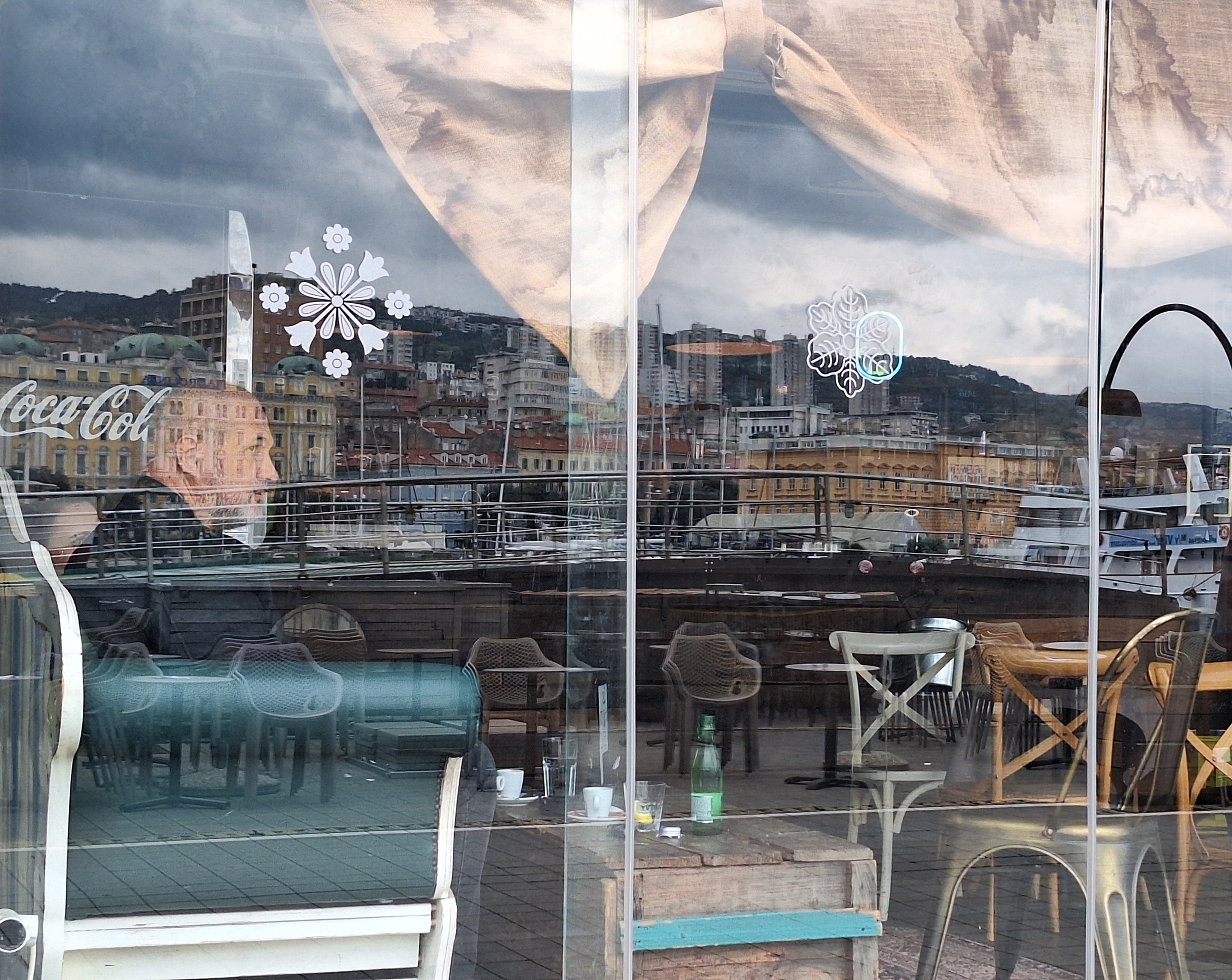 Riflessi. Fotografo Alina Imanbaeva Trieste e FVG