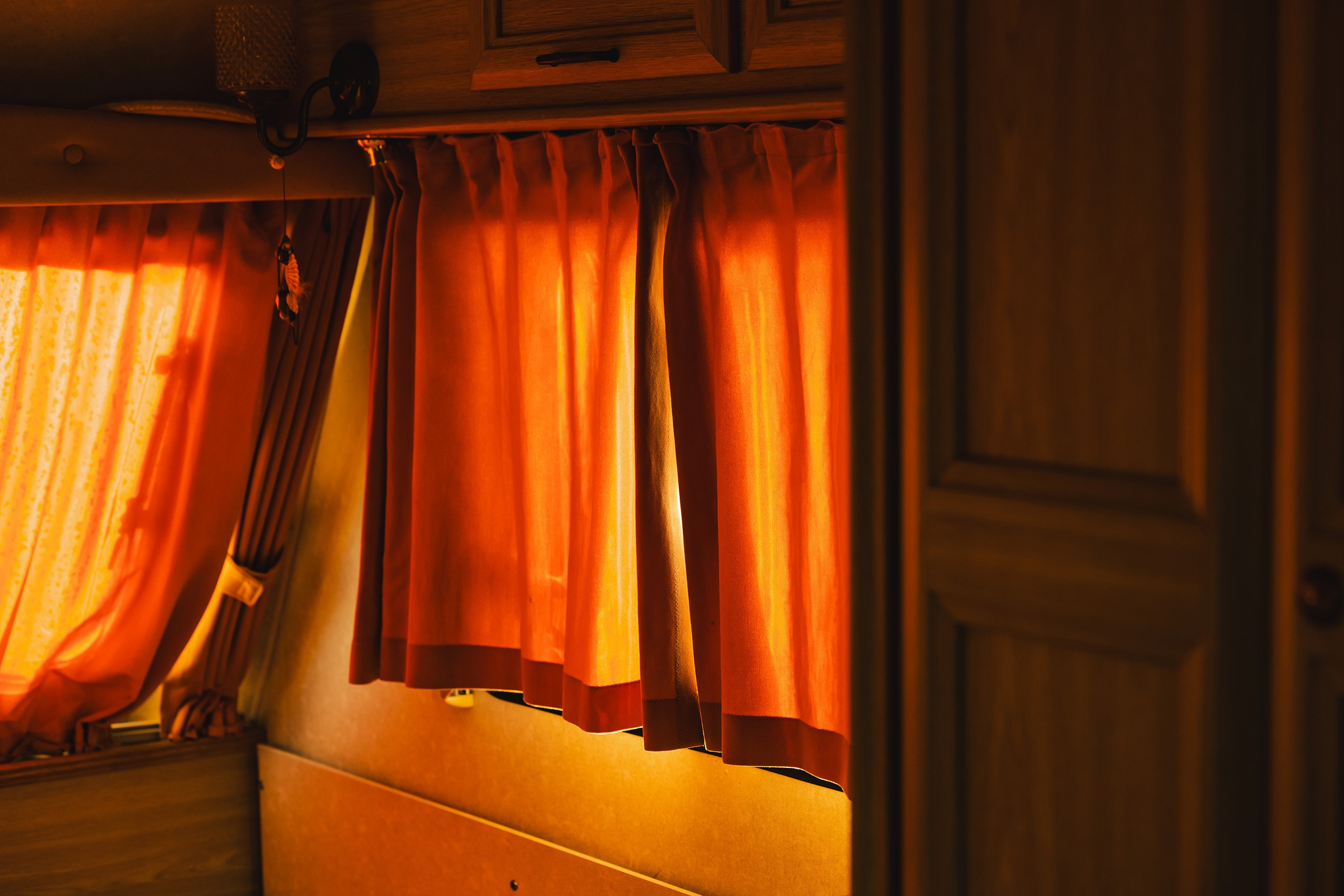 Проект сёрф лагерь Swell. Иван Зайцев (IZIART) — визуальные истории для брендов, людей и мест